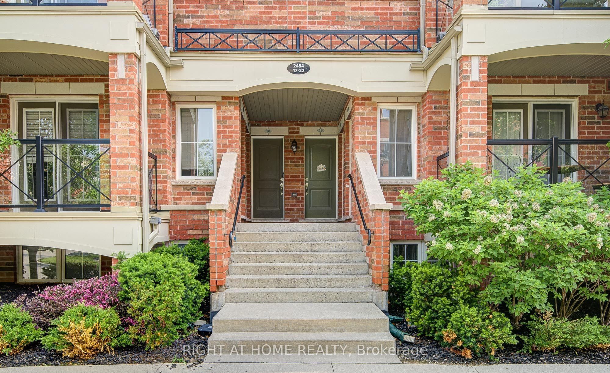 Unit 17 - 2484 Post Road, Oakville 3