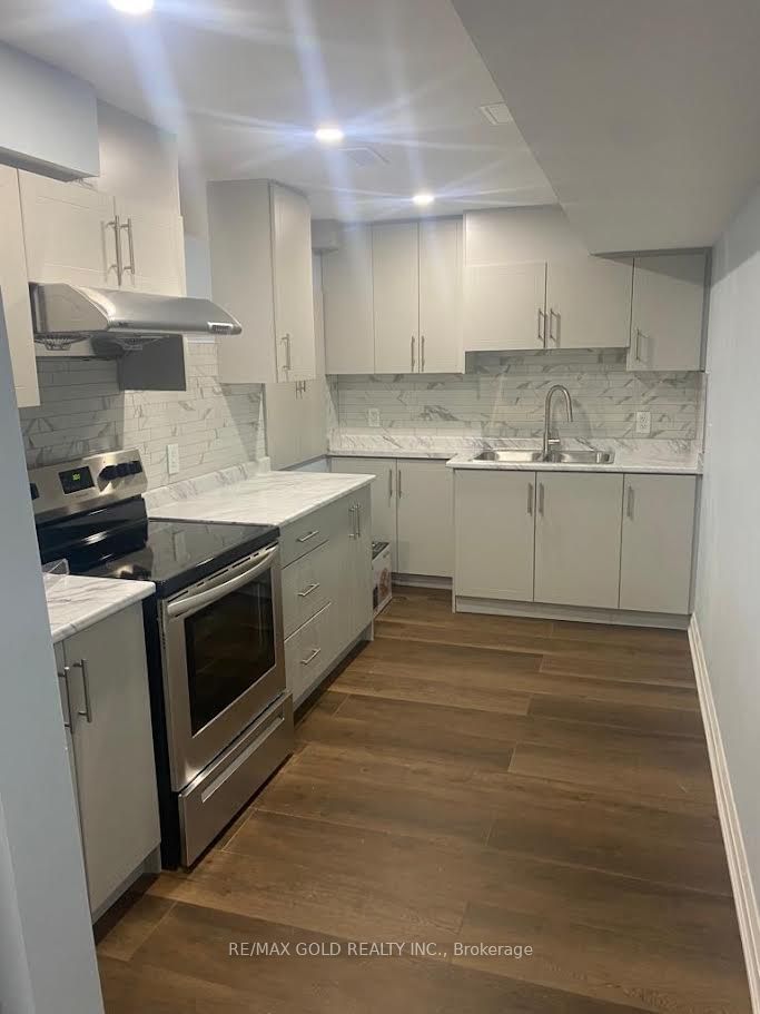 Unit Lower - 172 Golden Springs Drive, Brampton 2