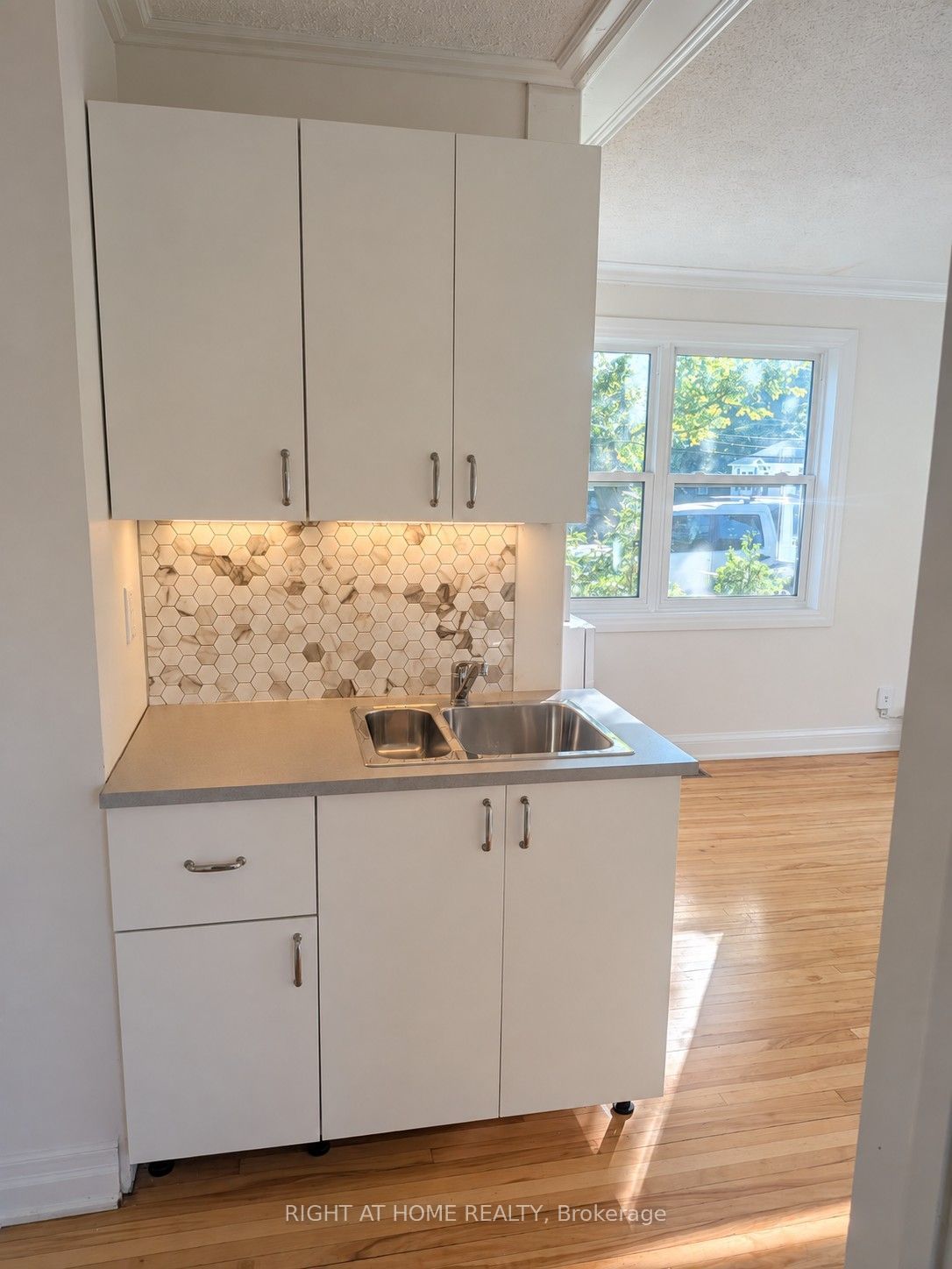 Unit Suite B - 242 Arthur Street, Halton Hills 4