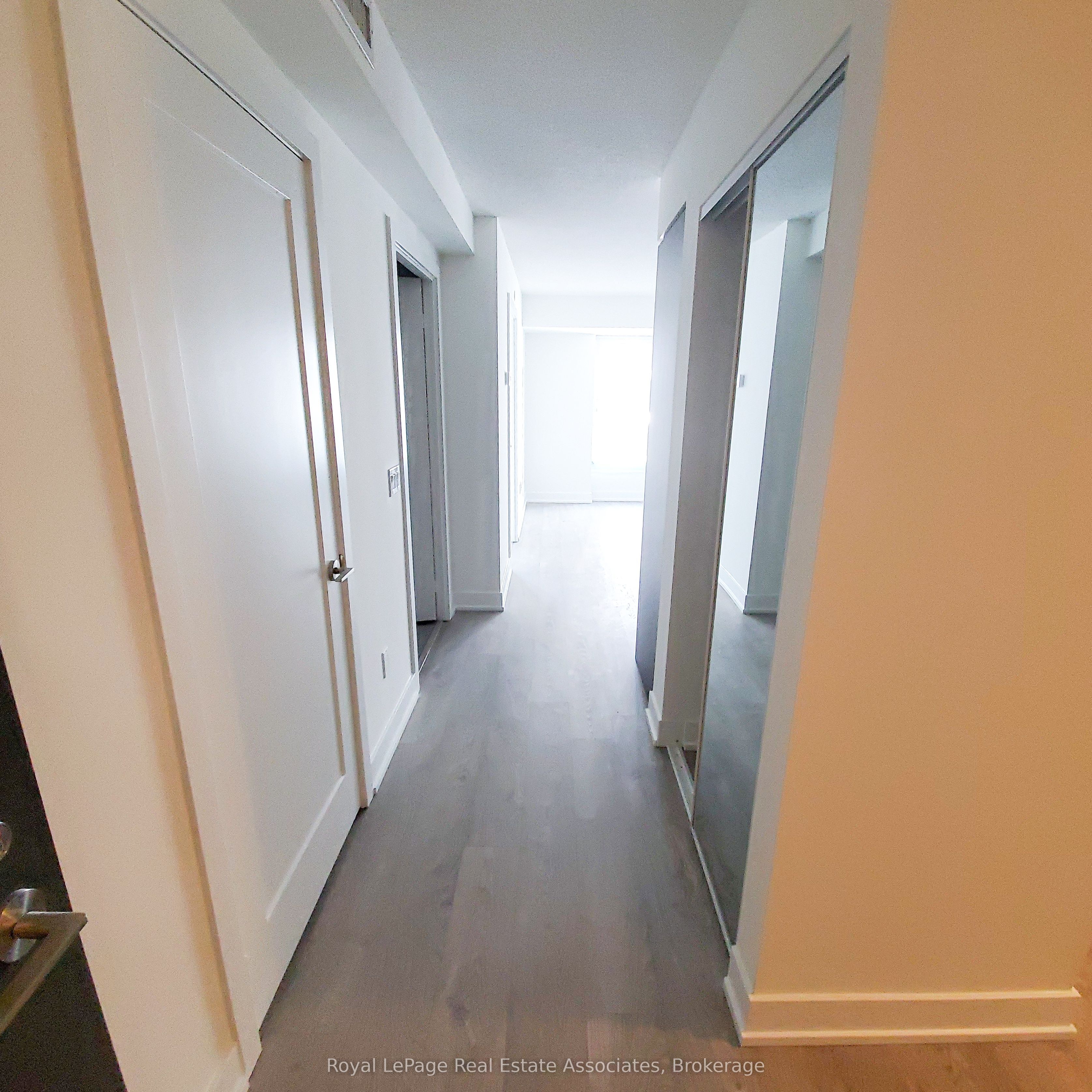 Unit 1519 - 9 Mabelle Avenue, Etobicoke 3