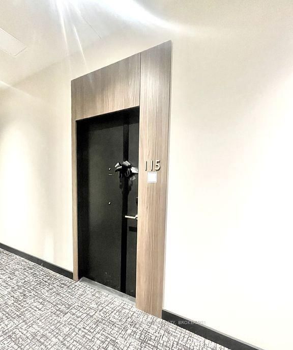 Unit 115 - 2501 Saw Whet Boulevard, Oakville 3