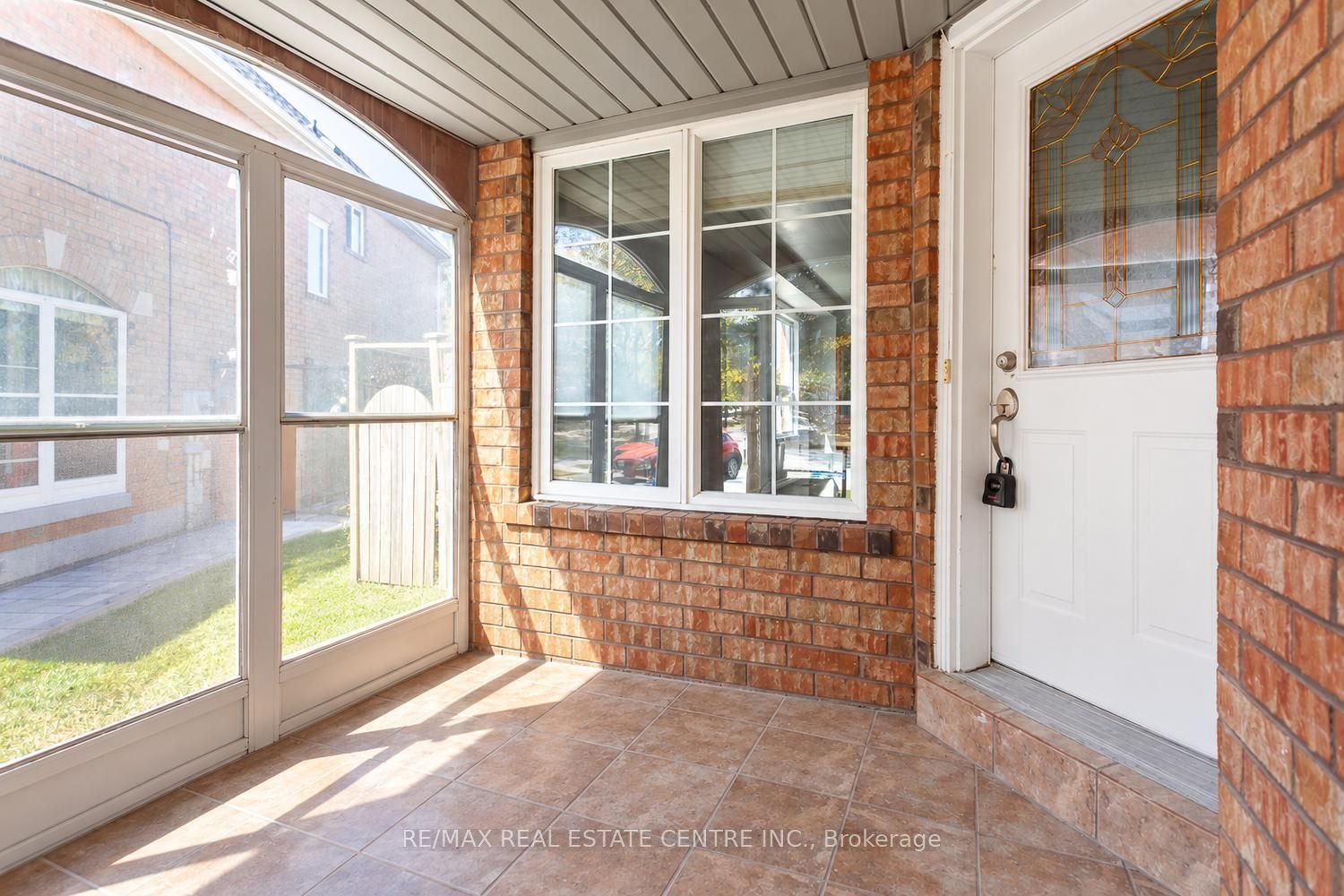Unit Upper - 2874 Gardenview Crescent, Mississauga 4
