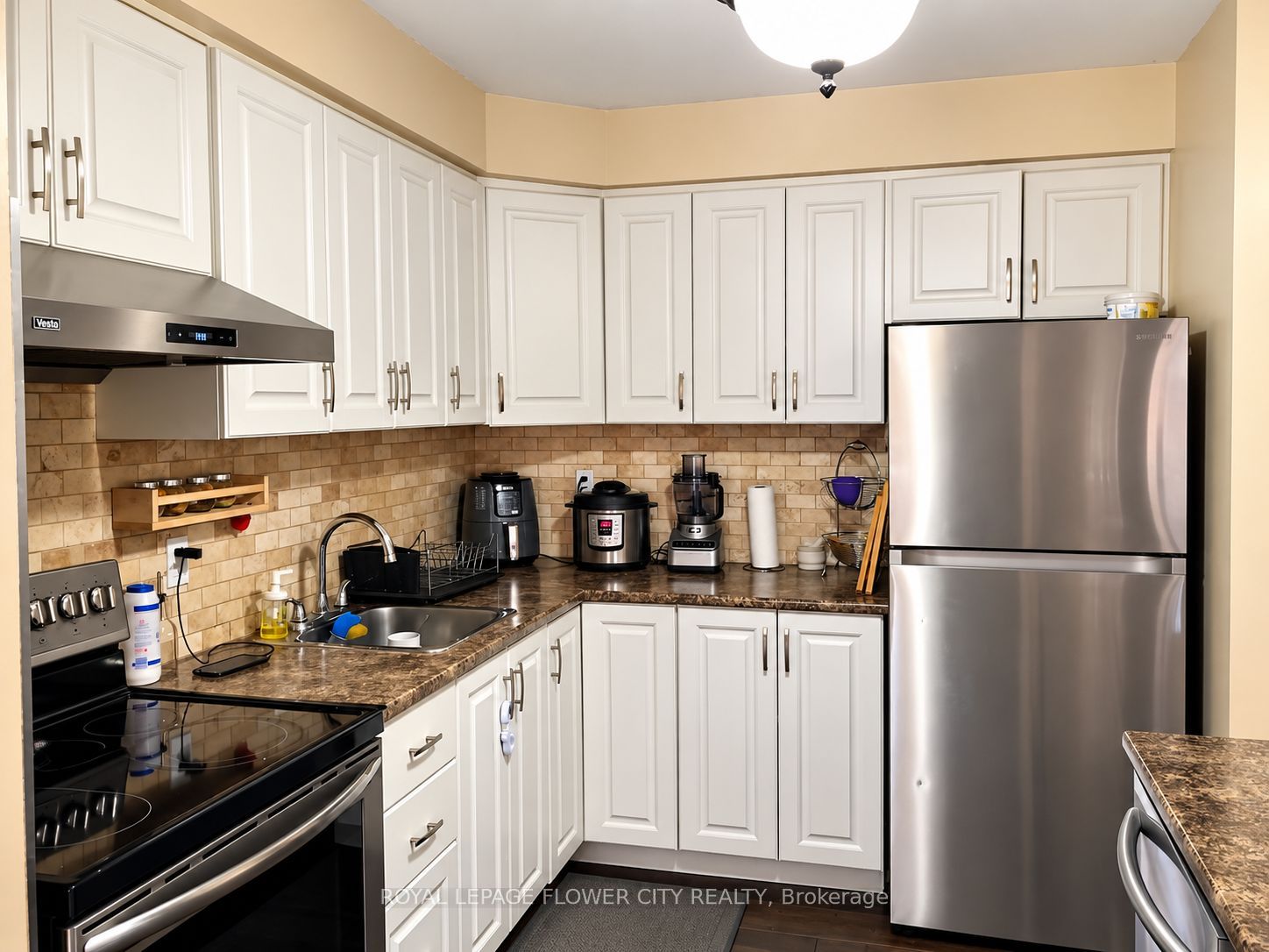 Unit 5 - 5 Foster Crescent, Brampton 5
