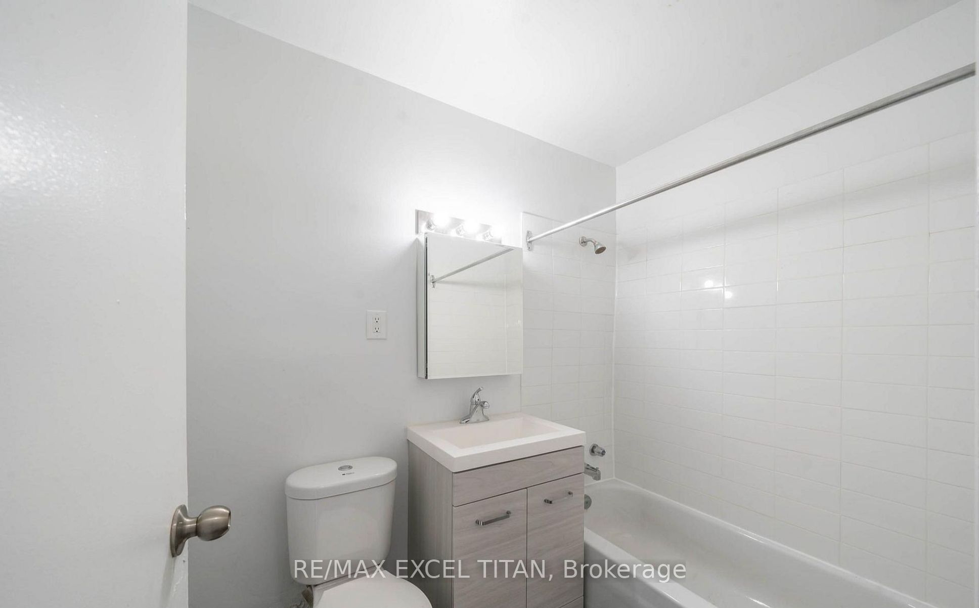 Unit G1 - 2505 Eglinton Avenue W, Toronto 5