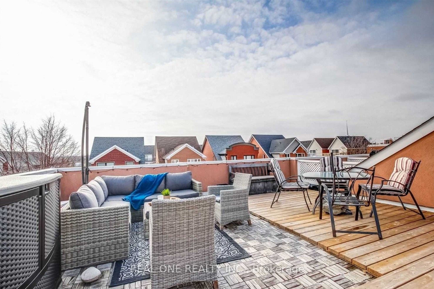 Unit D - 2400 Munn's Avenue, Oakville 2