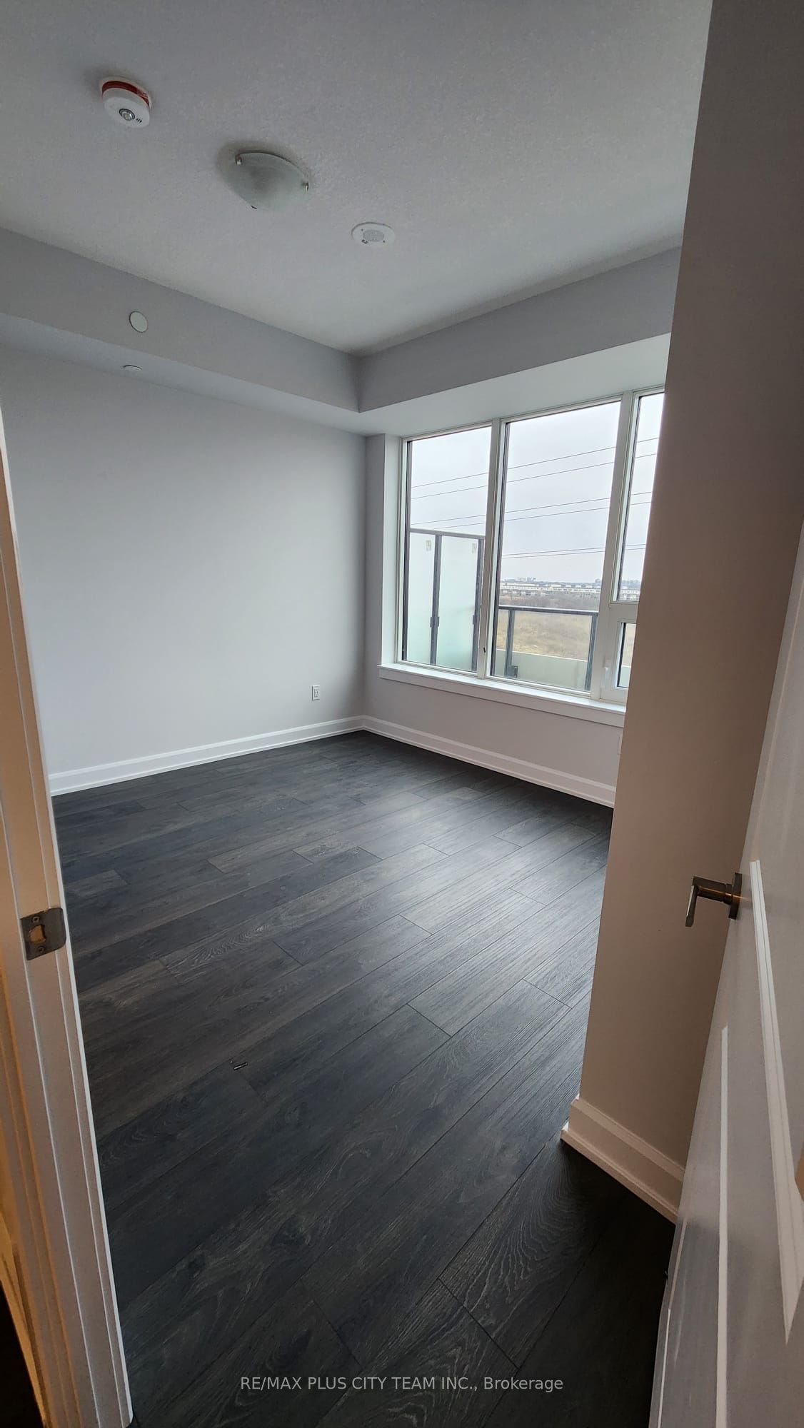Unit 414 - 3220 William Coltson Avenue, Oakville 4