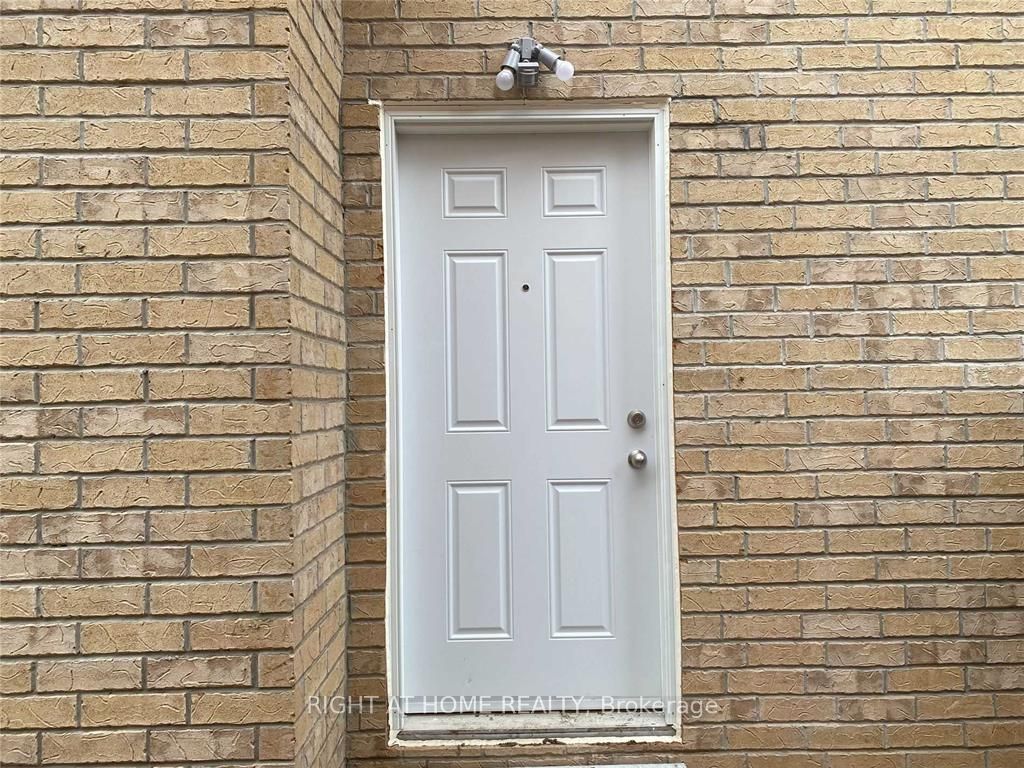 Unit Bsmnt - 608 Wettlaufer Terrace, Milton 5