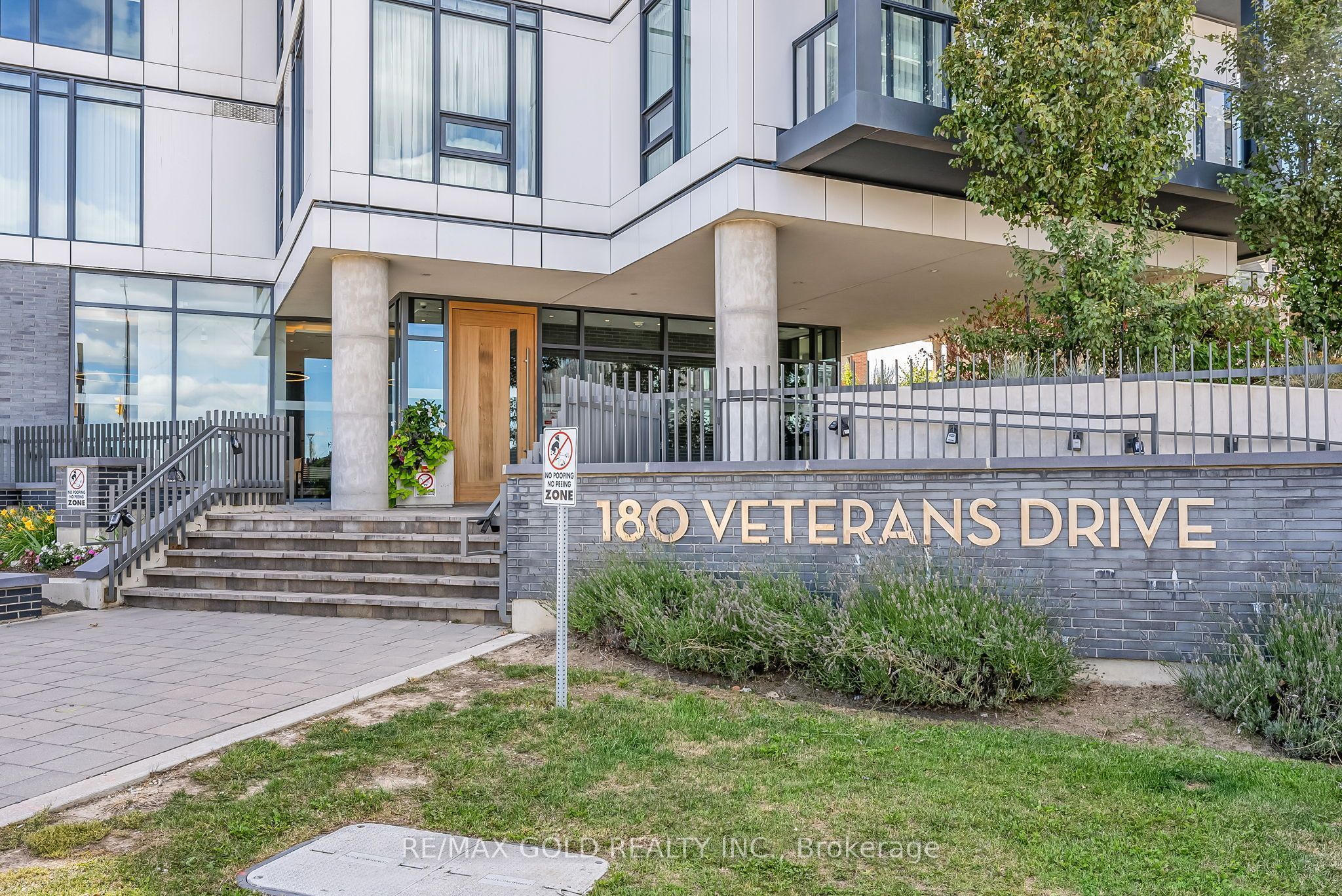 Unit 208 - 180 Veterans Drive, Brampton 2