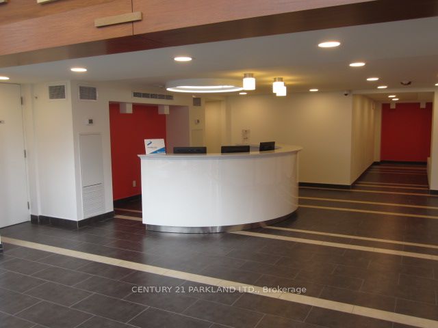 Unit 1116 - 15 James Finlay Way, North York 3