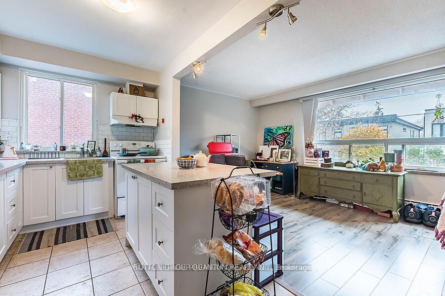 Unit UPPER APT 2 - 314 Lakeshore Road E, Mississauga 3