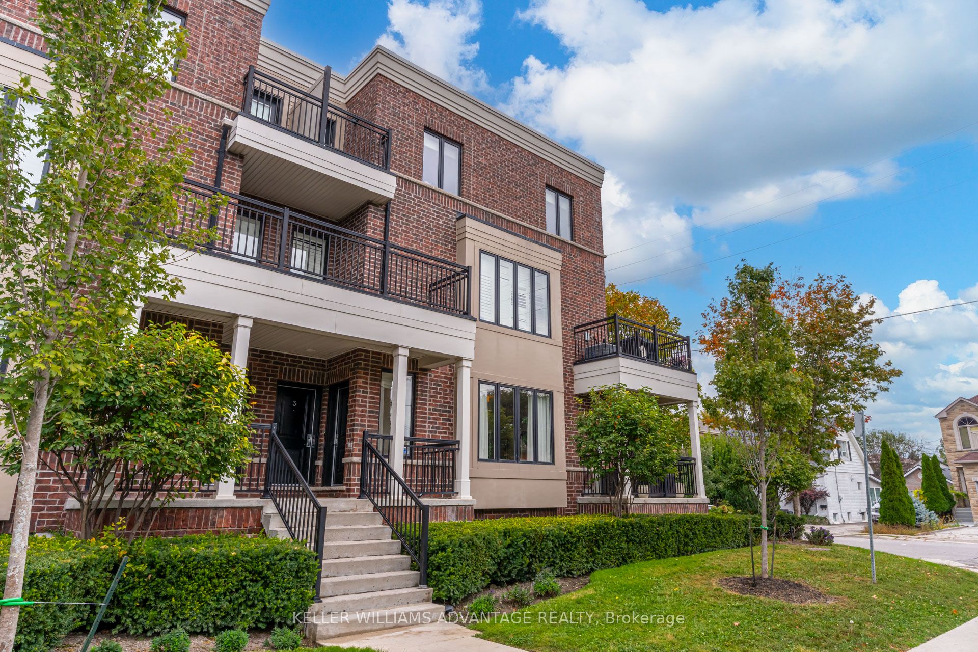 Unit 4 - 10 Carnation Avenue, Etobicoke 2