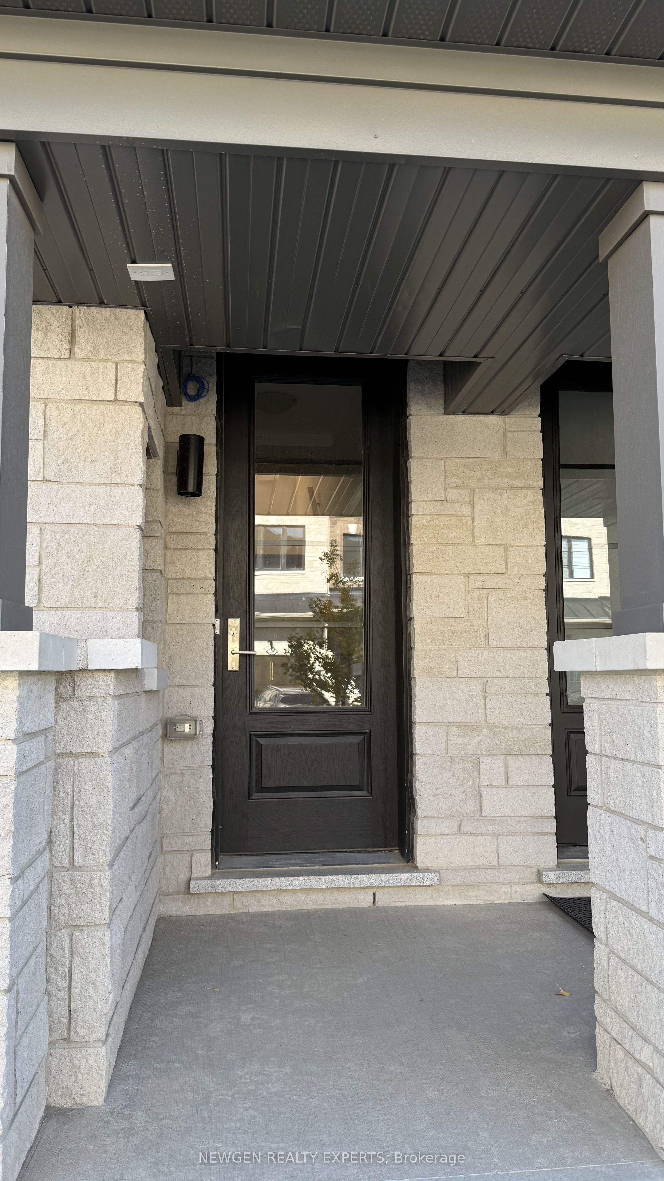 5882 Saigon Street, Mississauga 3