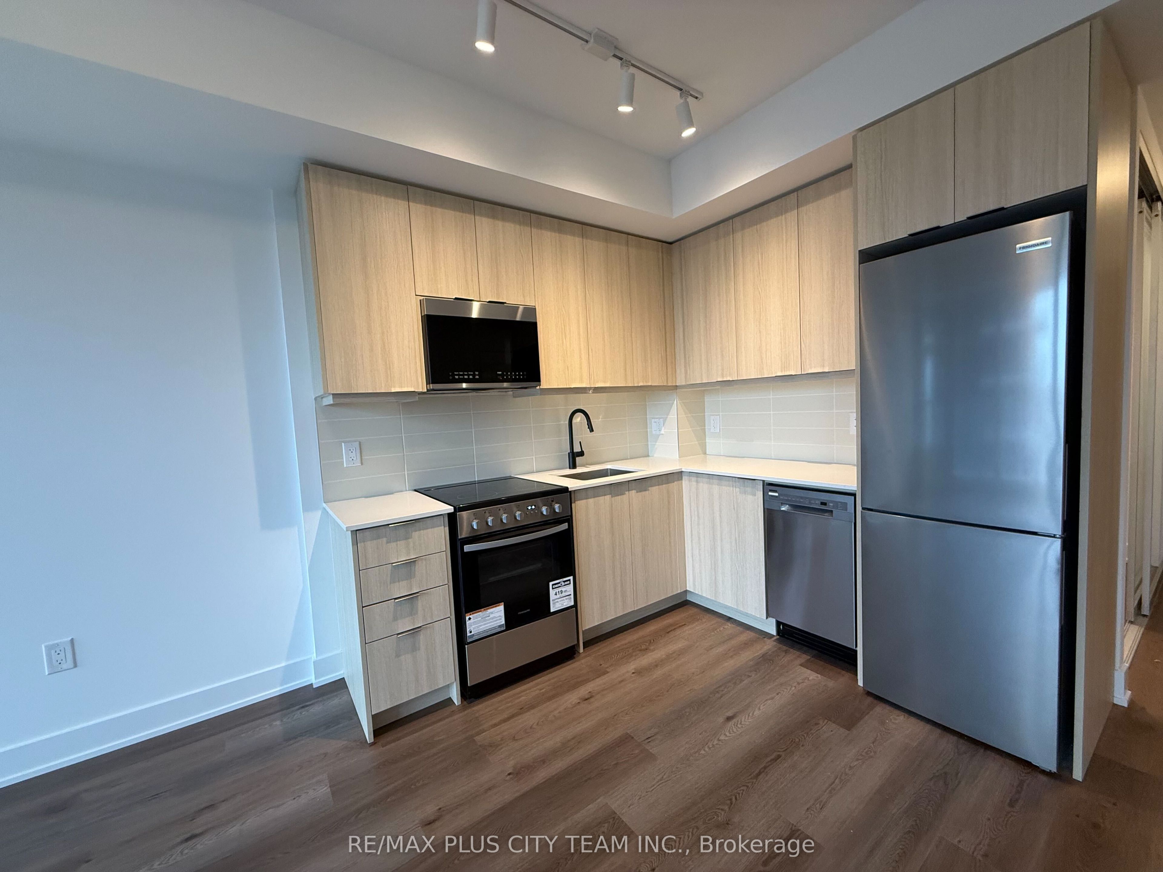 Unit a1405 - 115 Nipissing Road, Milton 3