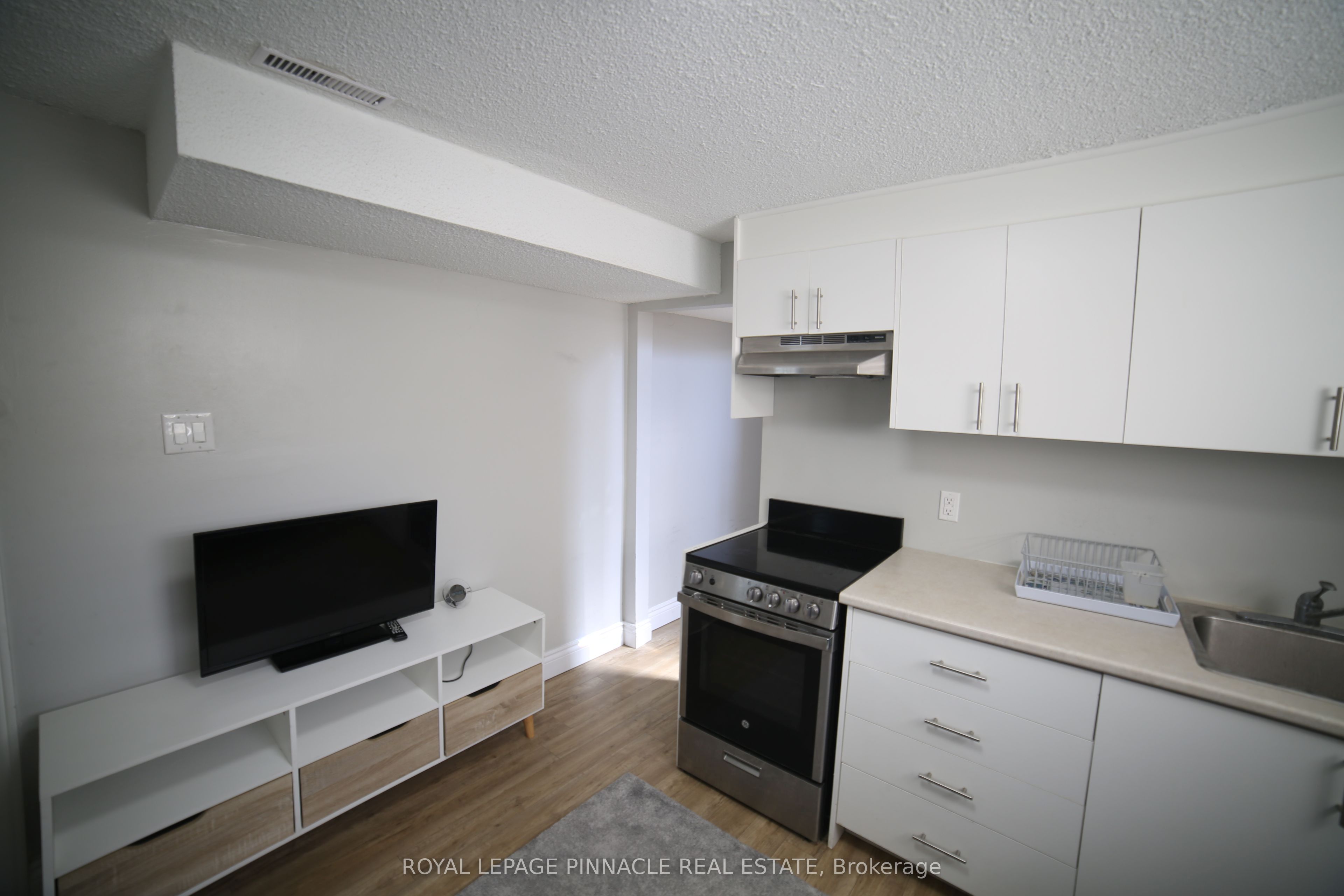 Unit Basement - 2888 Glace Bay Road, Mississauga 4