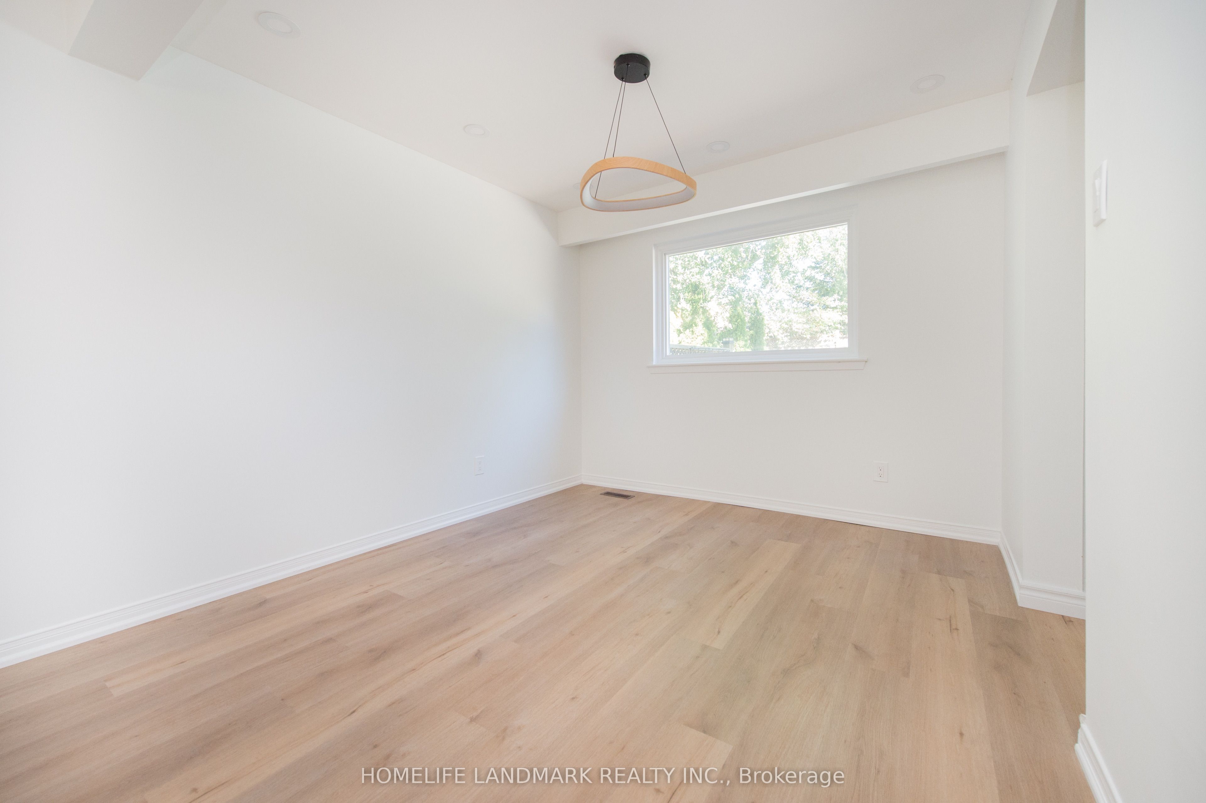 193 Chebucto Drive E, Oakville 5