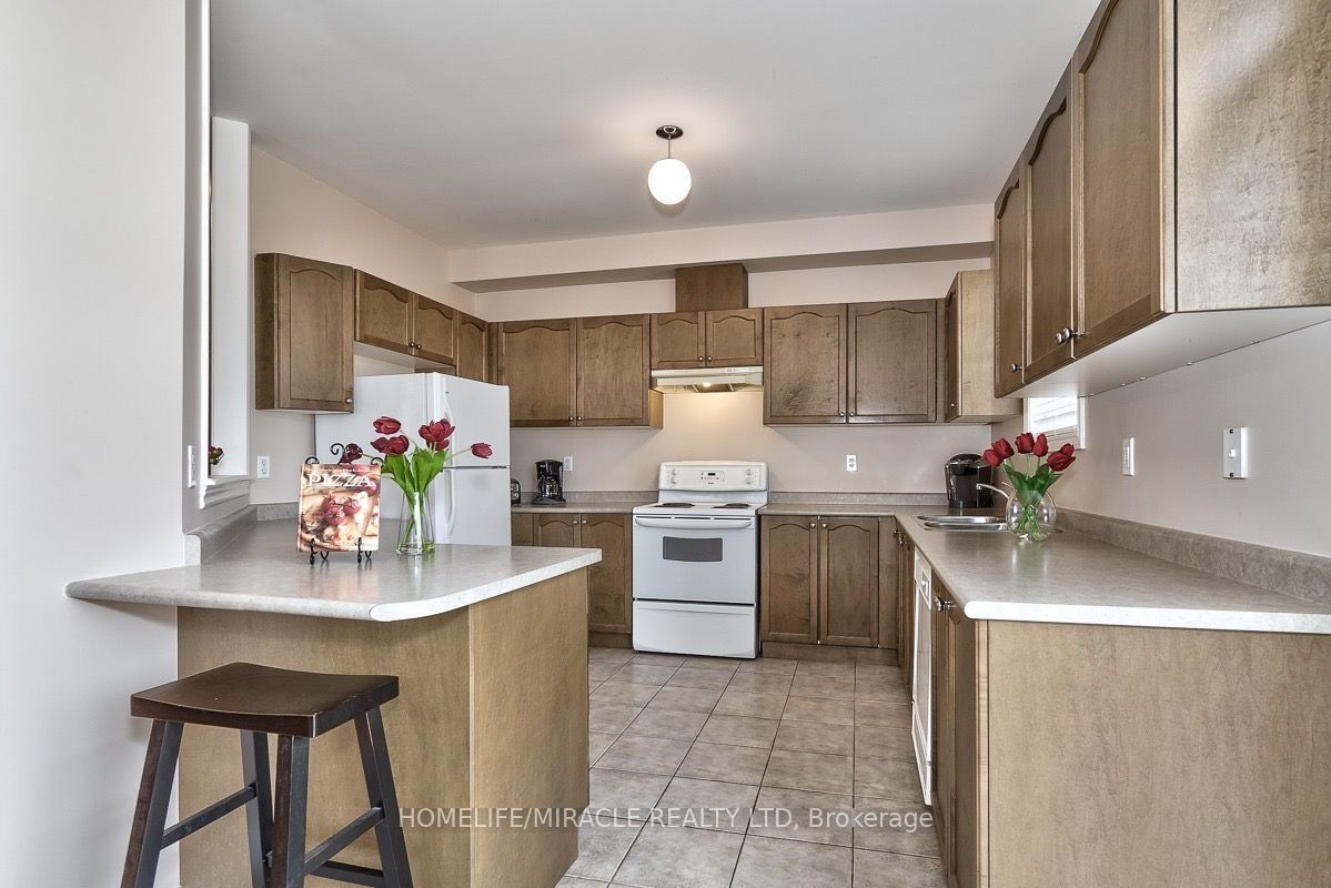 3 Ashdale Road, Brampton 4