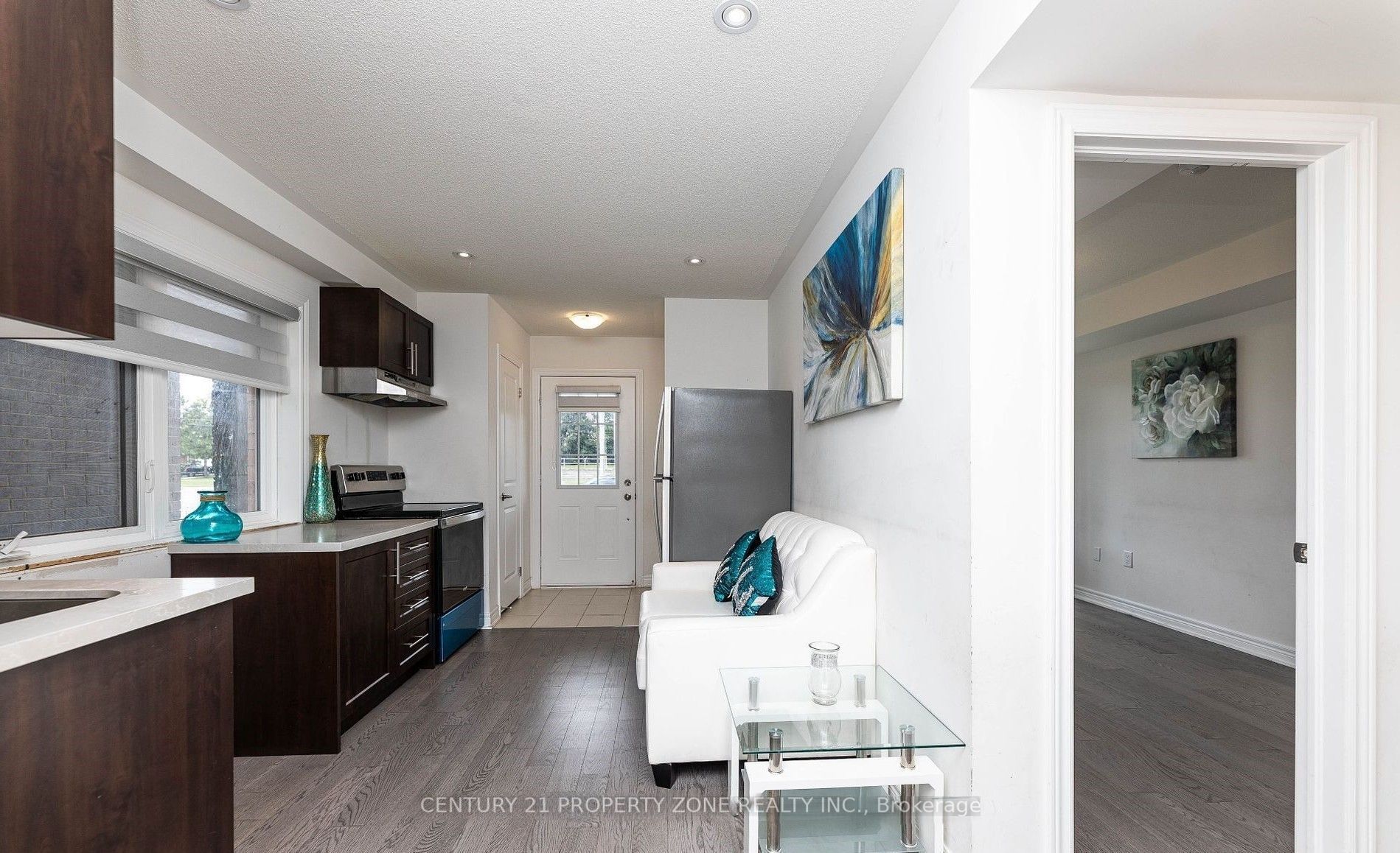 39 Hashmi Place, Brampton 3