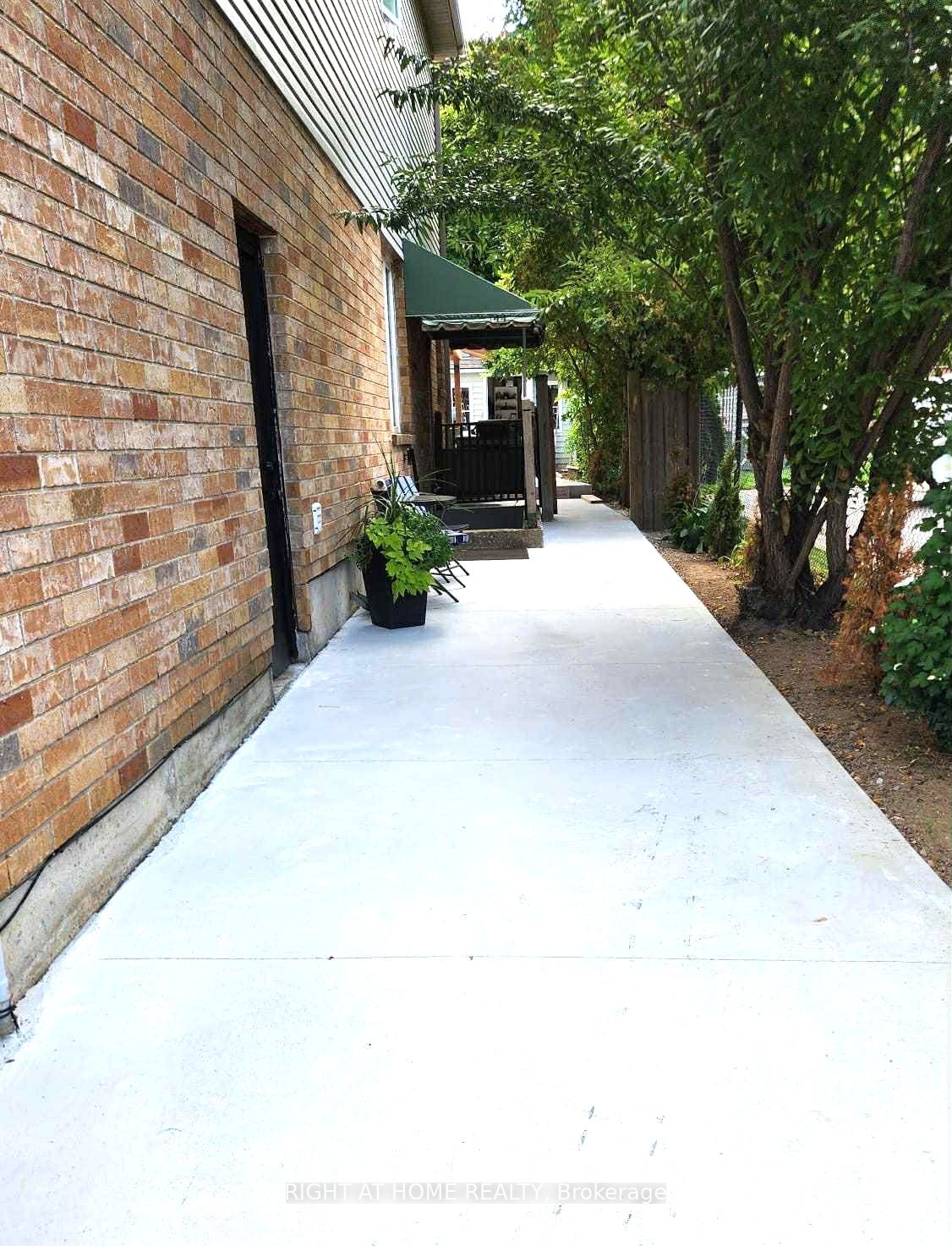 Unit BASEMENT - 44 Meadowlands Boulevard, Ancaster 2