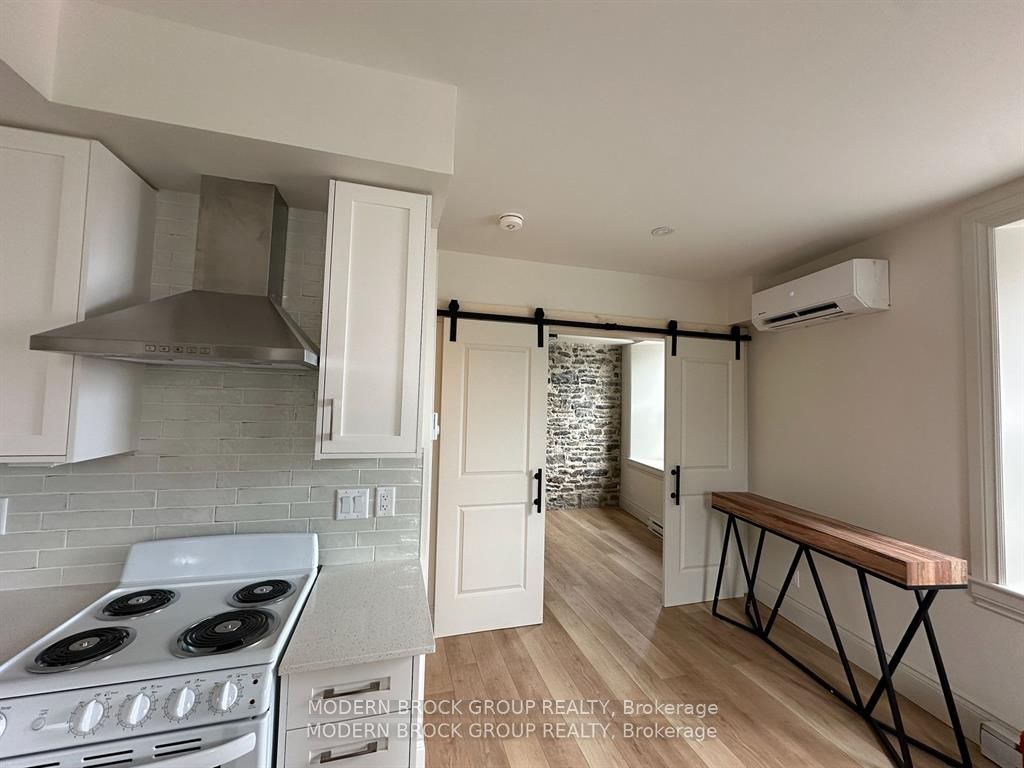 Unit 102 - 5 Clothier Street W, North Grenville 3
