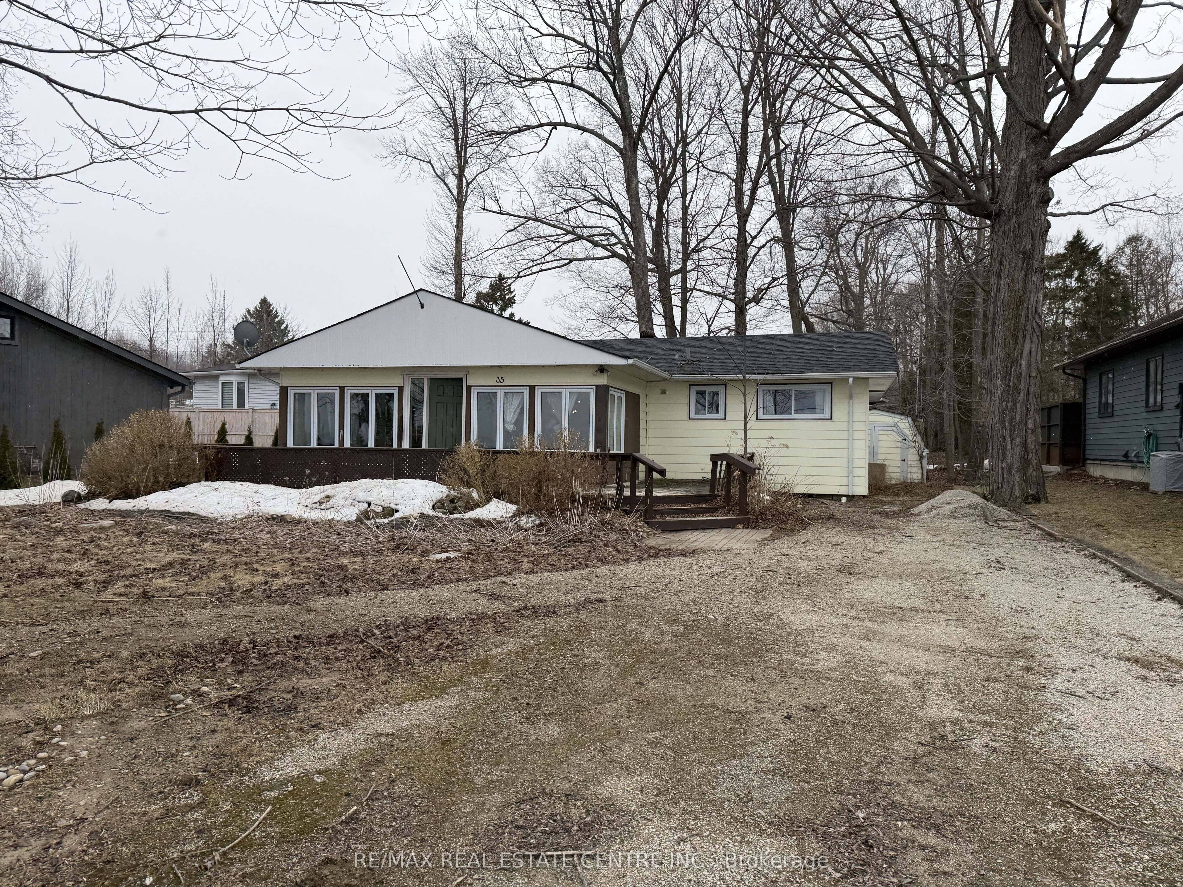 35 Lakeside Avenue, Meaford 1