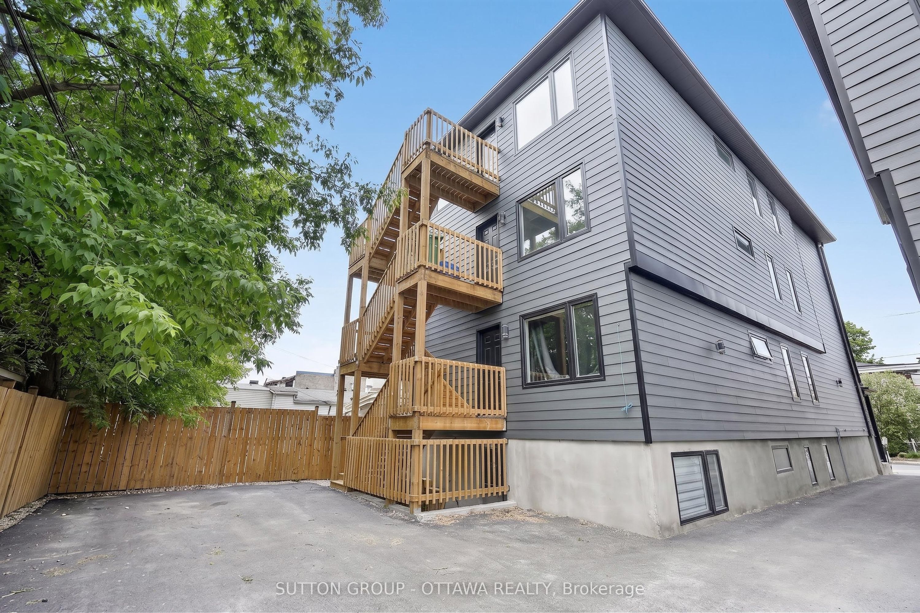 340 Shakespeare Street, Ottawa 3