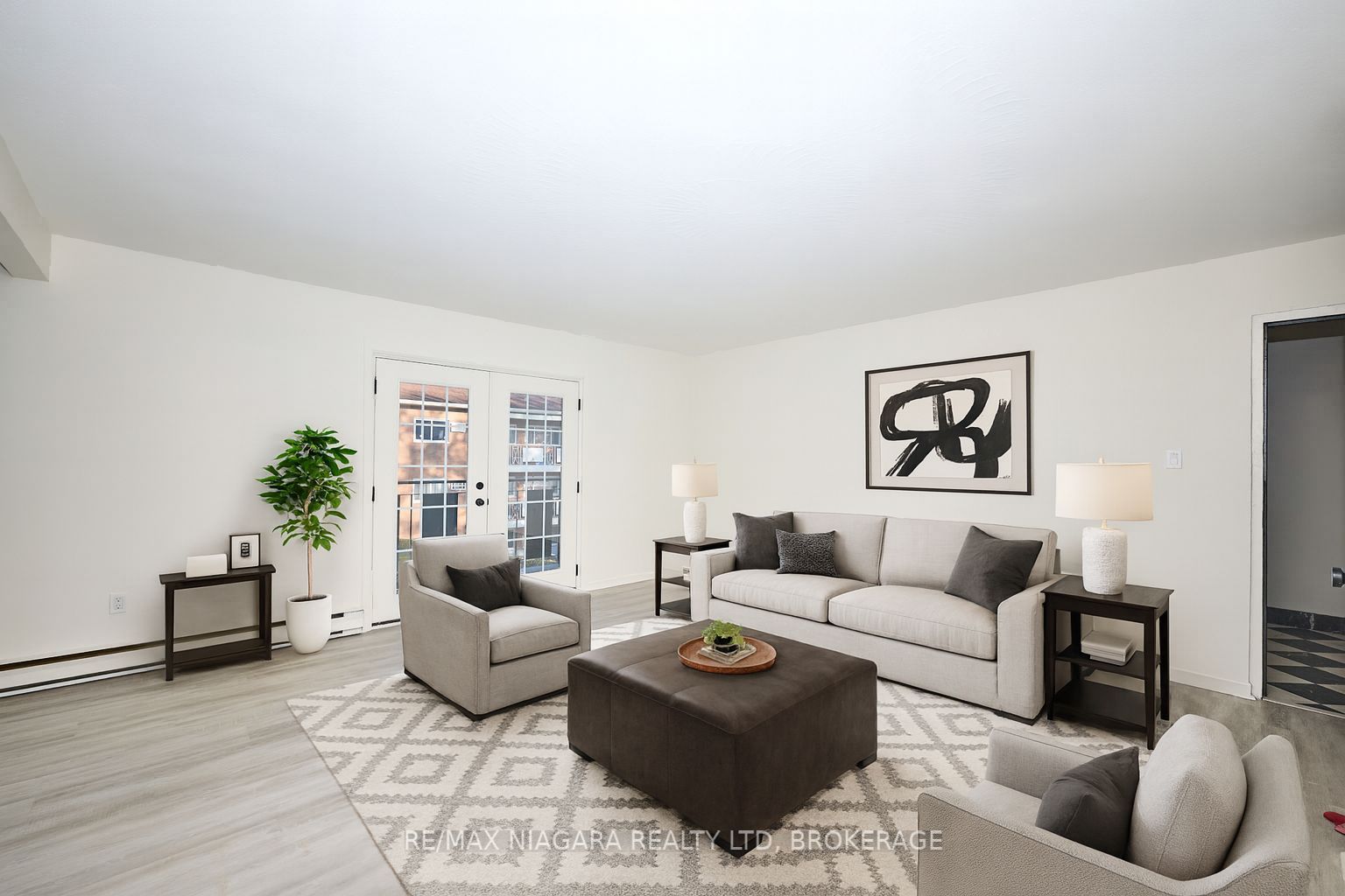 Unit Unit 9 - 141 Plymouth Road, Welland 1