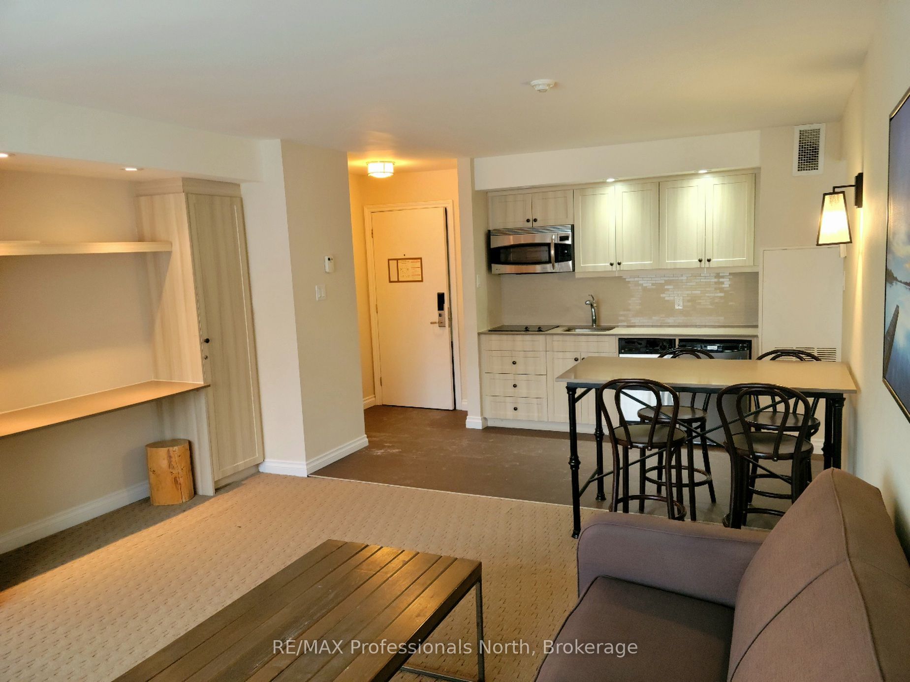 Unit 55-301 - 1235 Deerhurst Drive, Huntsville 3