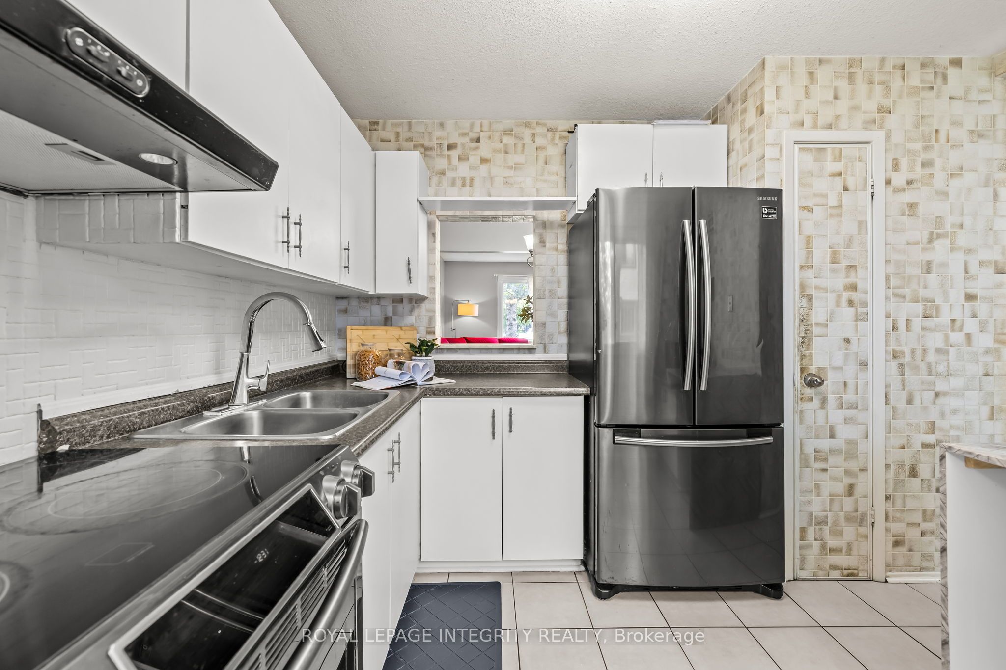 3565 Aladdin Lane, Orleans-Gloucester 4