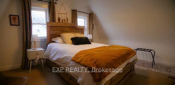3090 Montrose Road, Niagara Falls 3