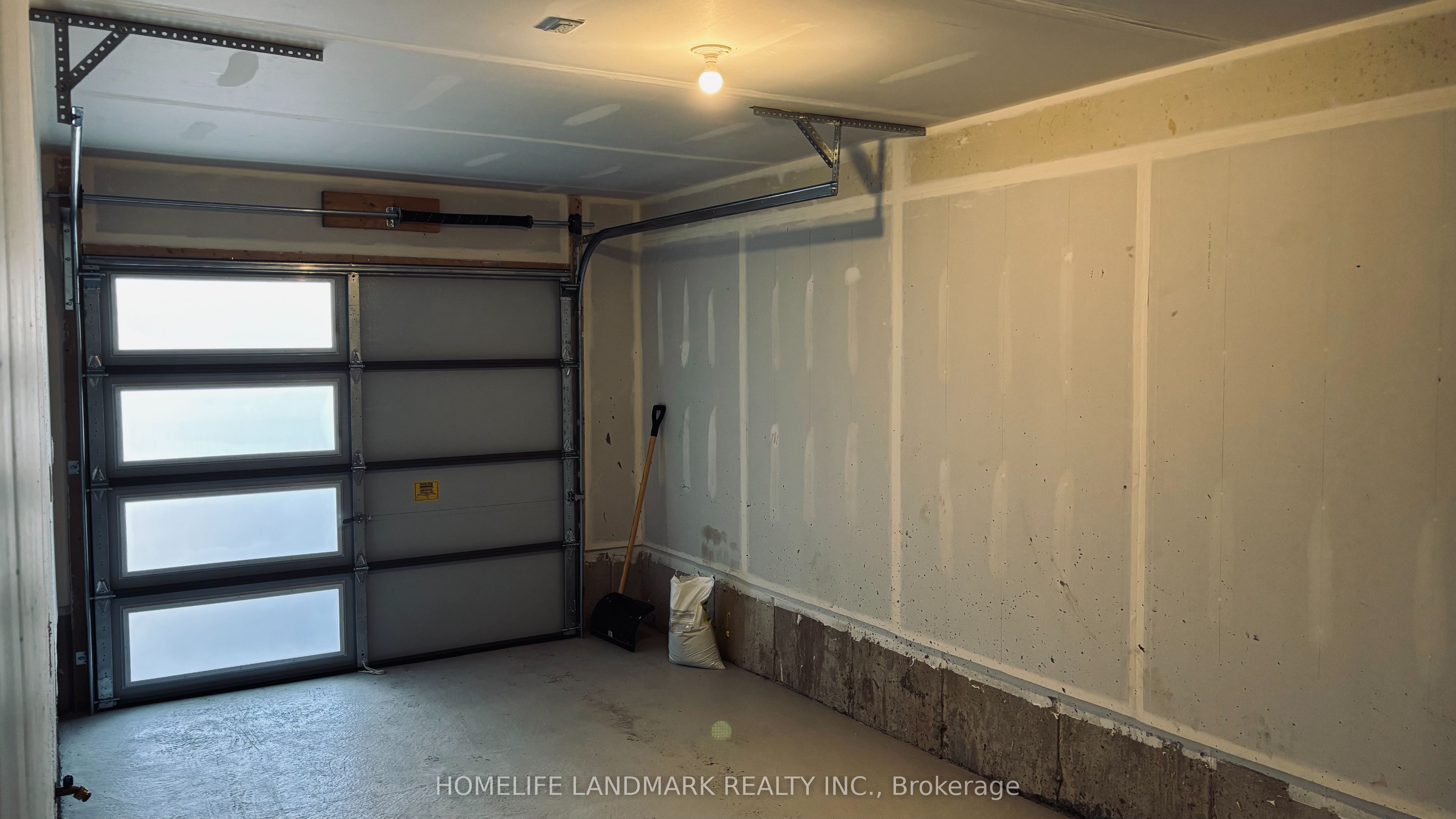 19 Pogie Drive, Welland 3