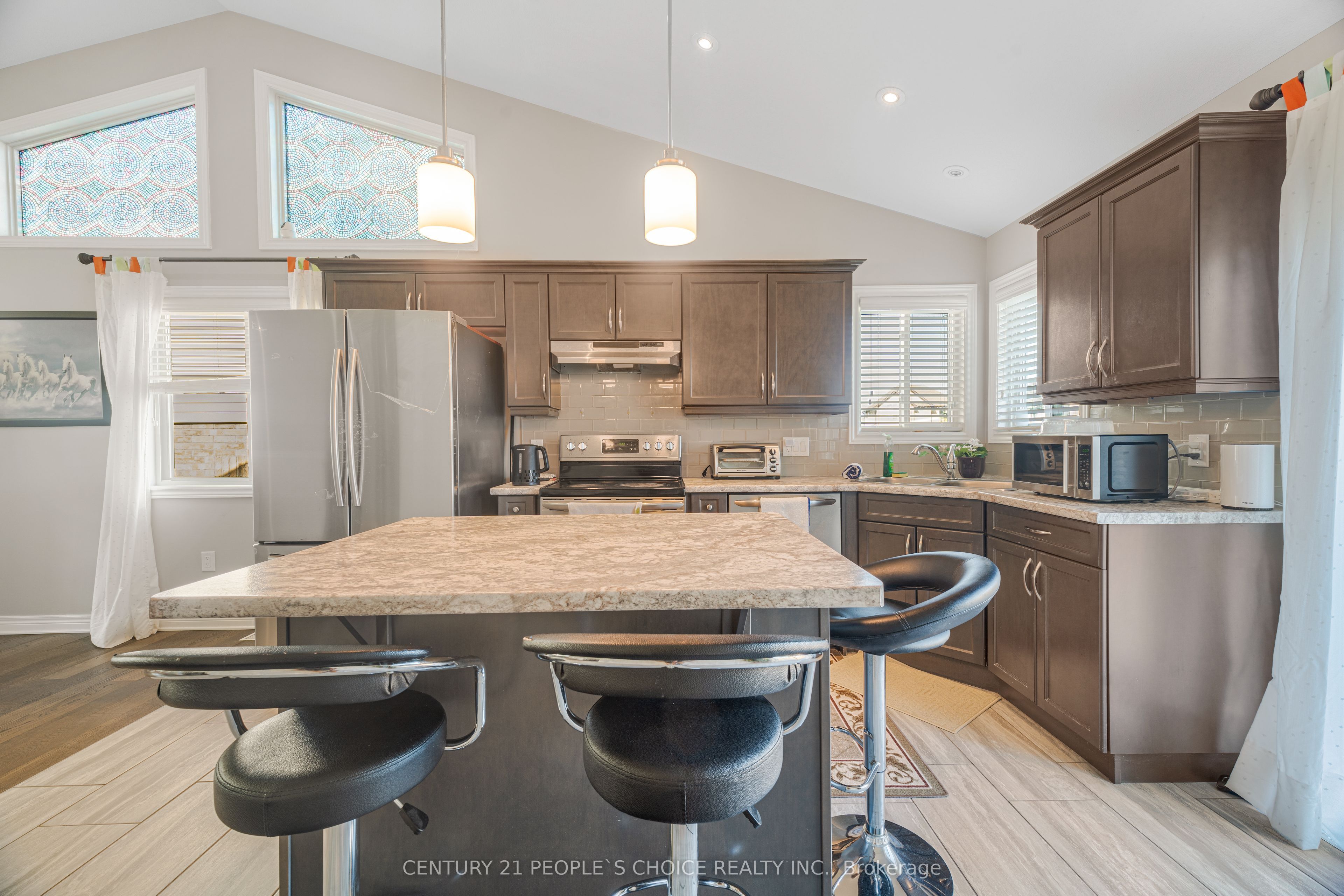 6534 SAM IORFIDA Drive, Niagara Falls 4