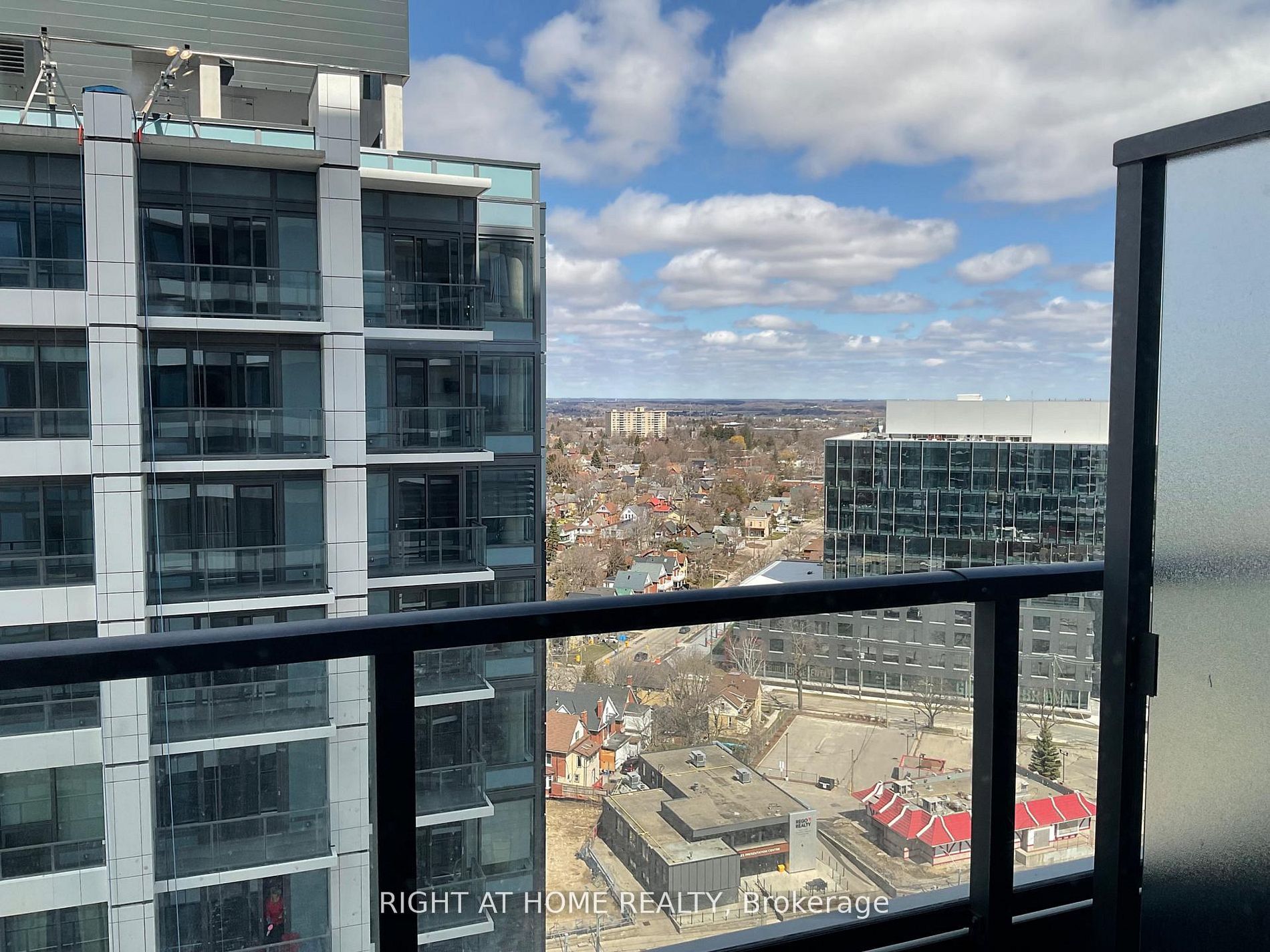 Unit 1814 - 15 Wellington Street, Kitchener 4