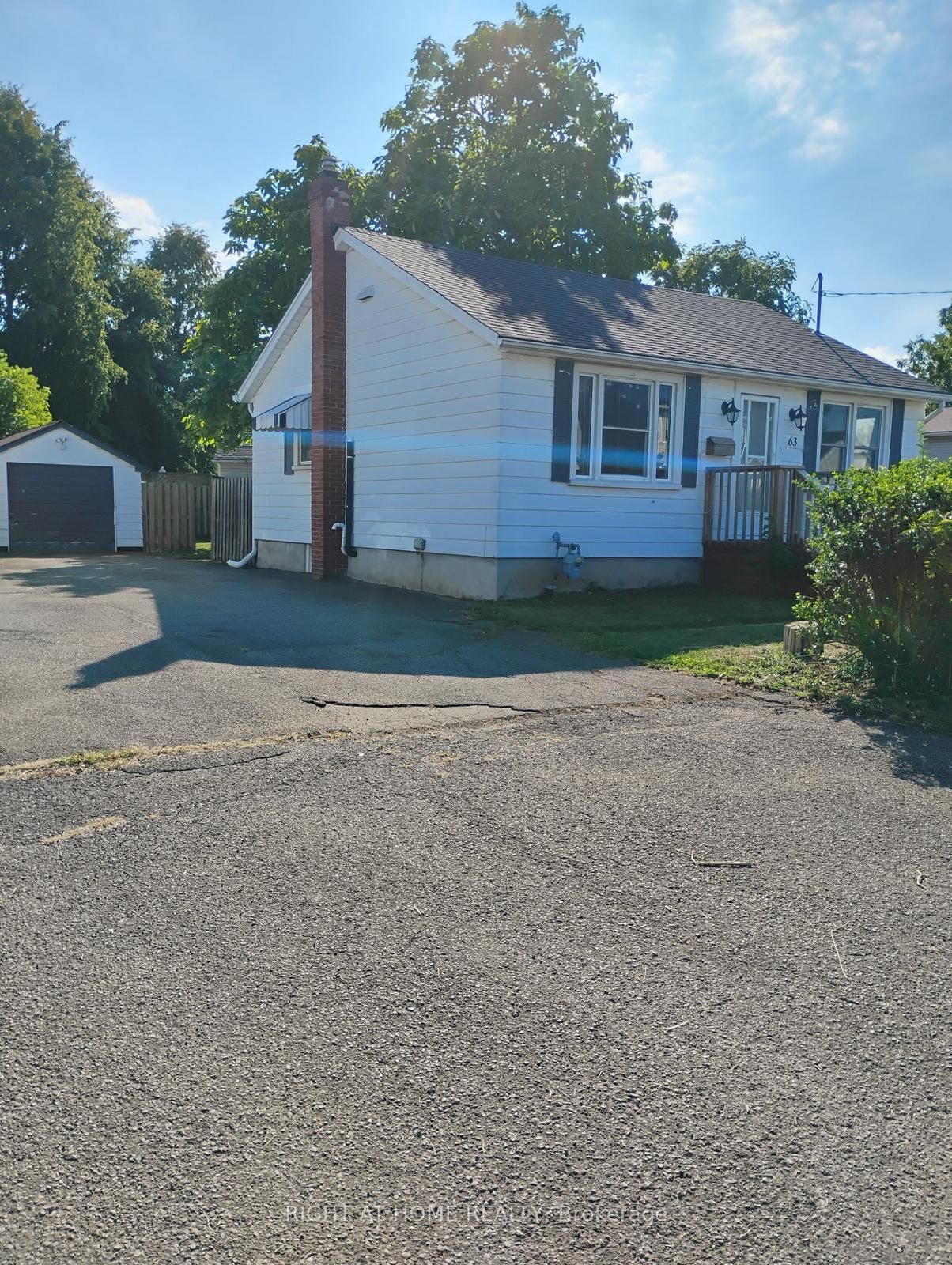 63 Kinsey Street, St. Catharines 4