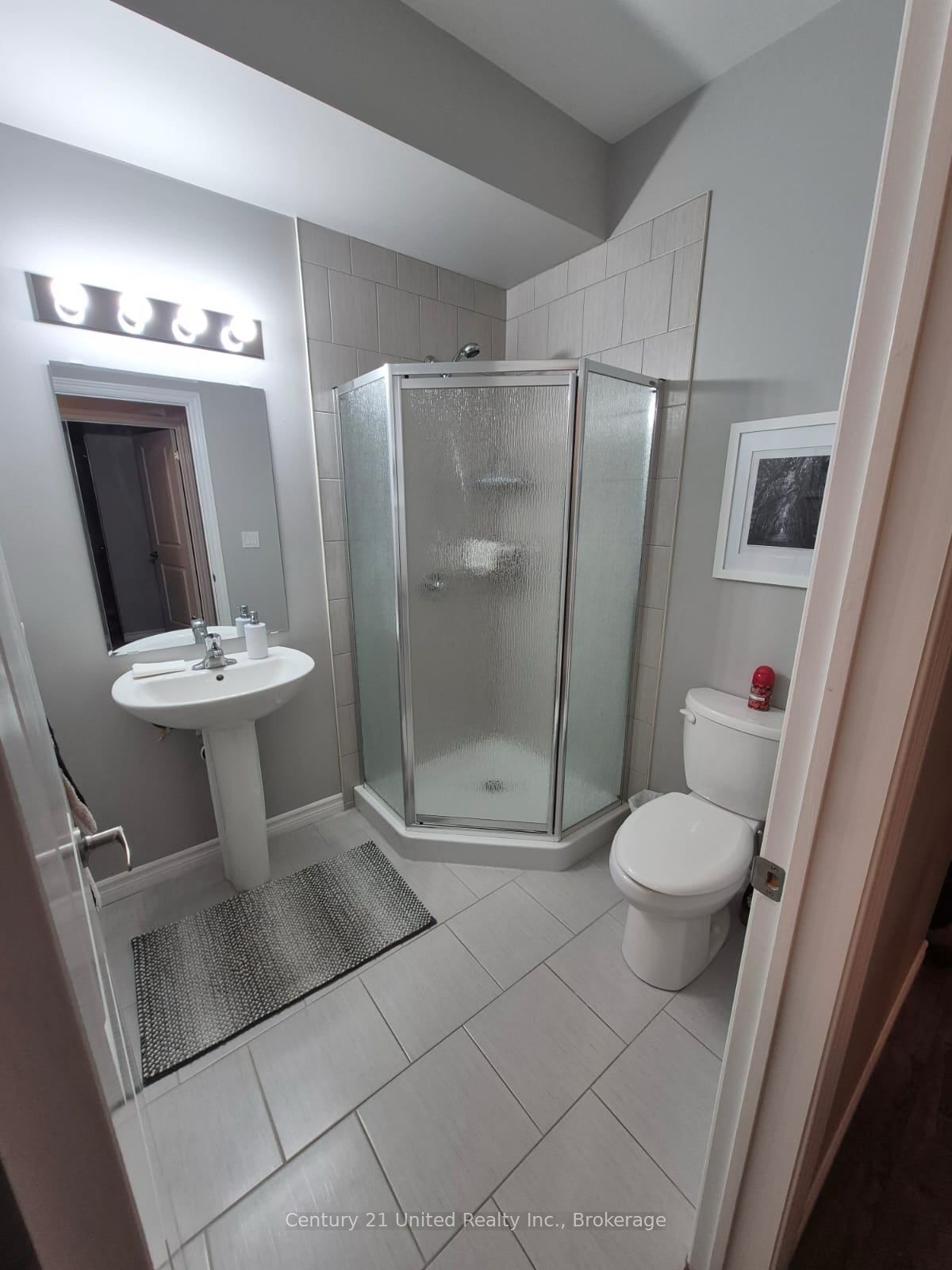 Unit 105 - 29 Lakewood Crescent, Kawartha Lakes 4