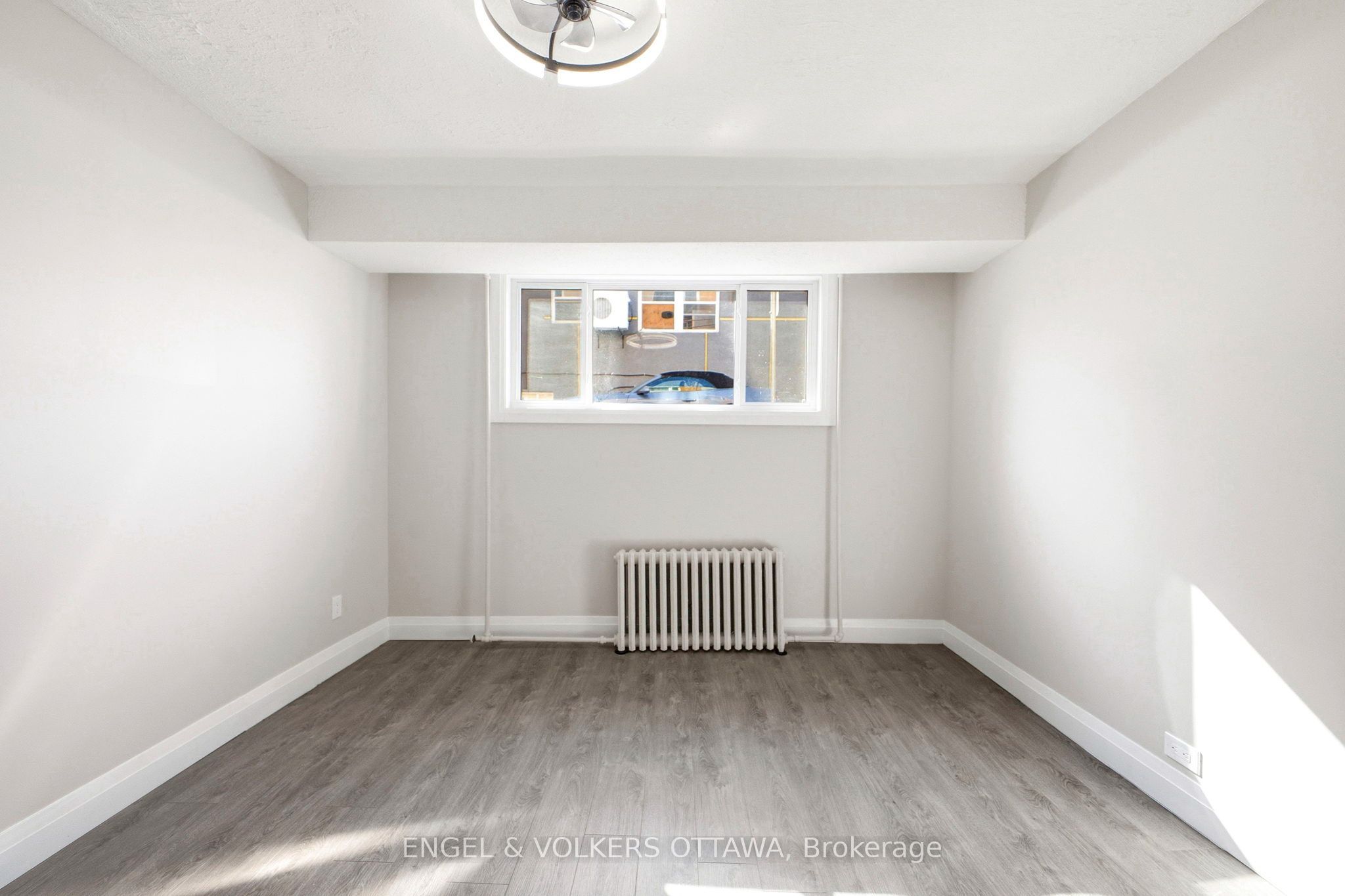 Unit 1 - 287 St Laurent Boulevard, Ottawa 5