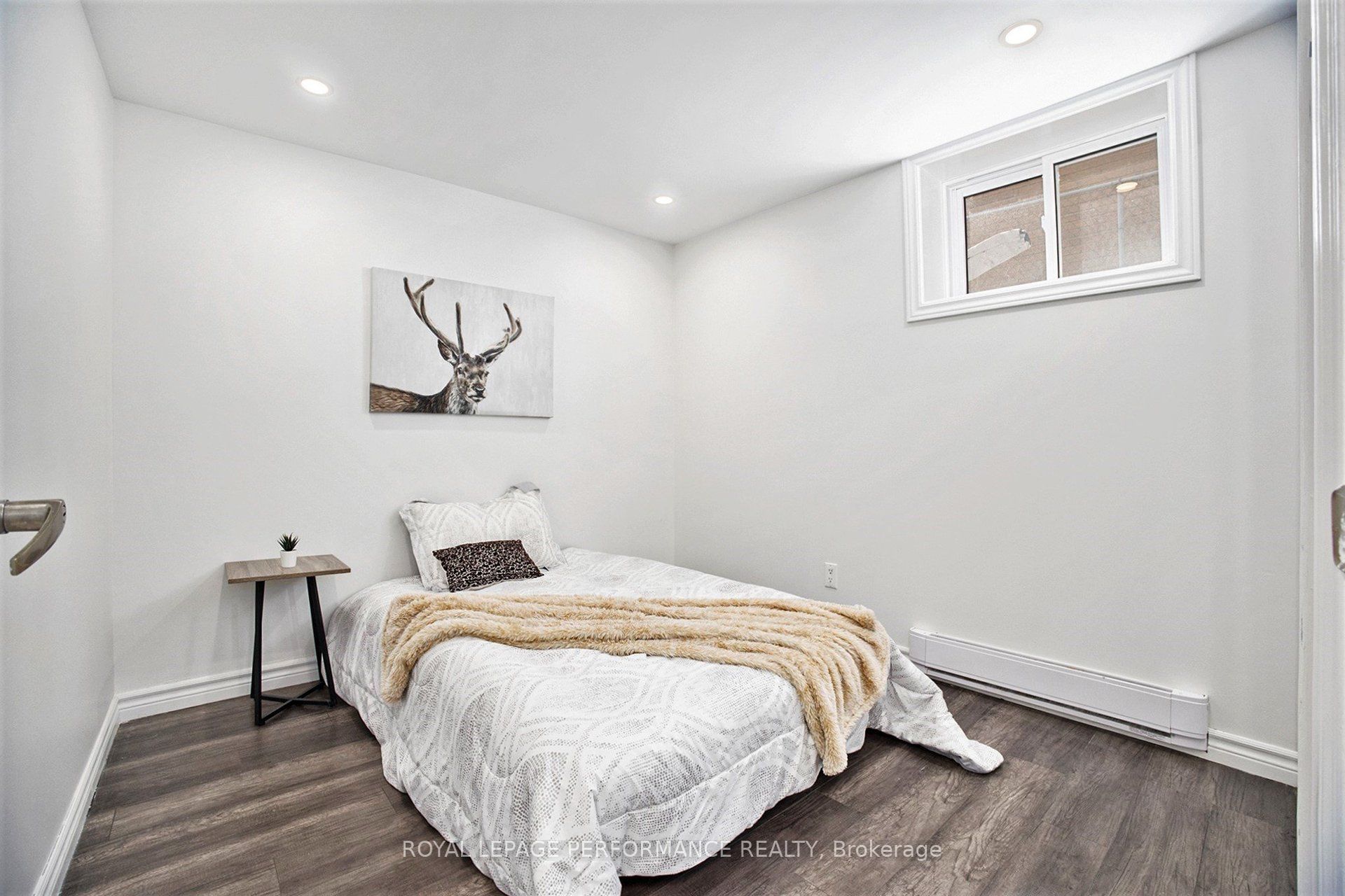 33-B Majestic Drive, Nepean 4