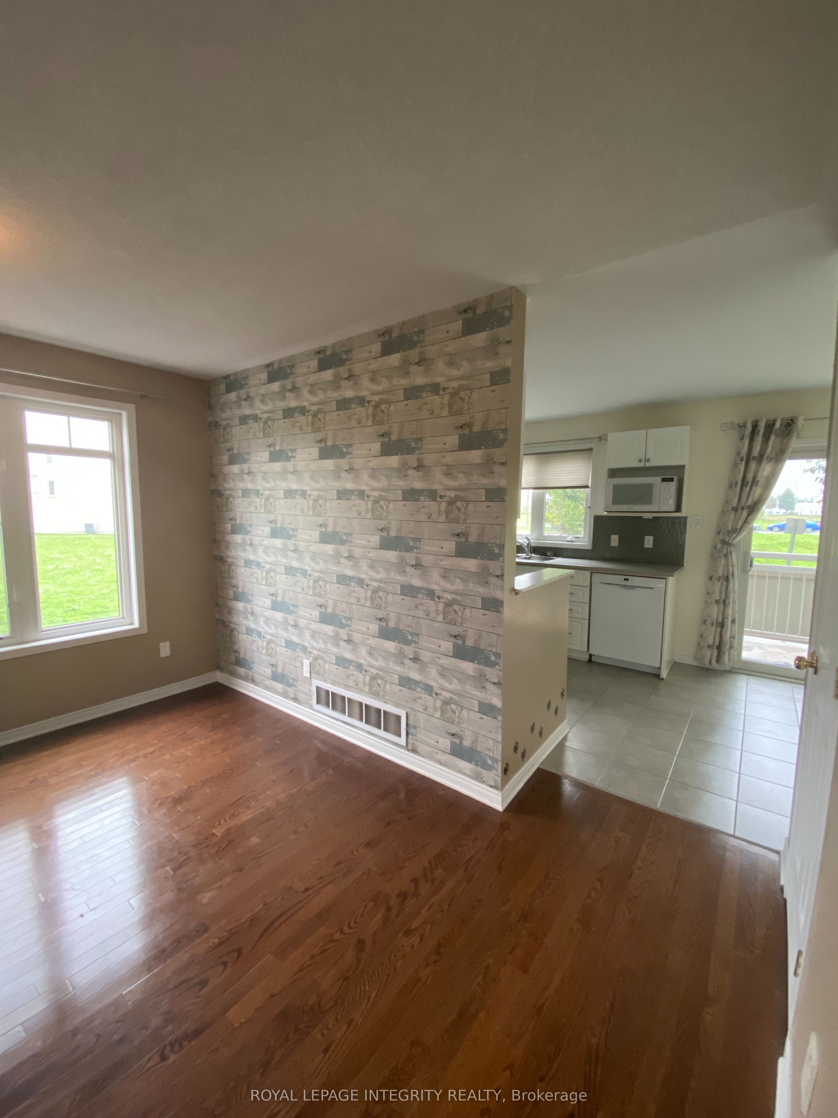 Unit 12 - 320 Tivoli Private, Nepean 3