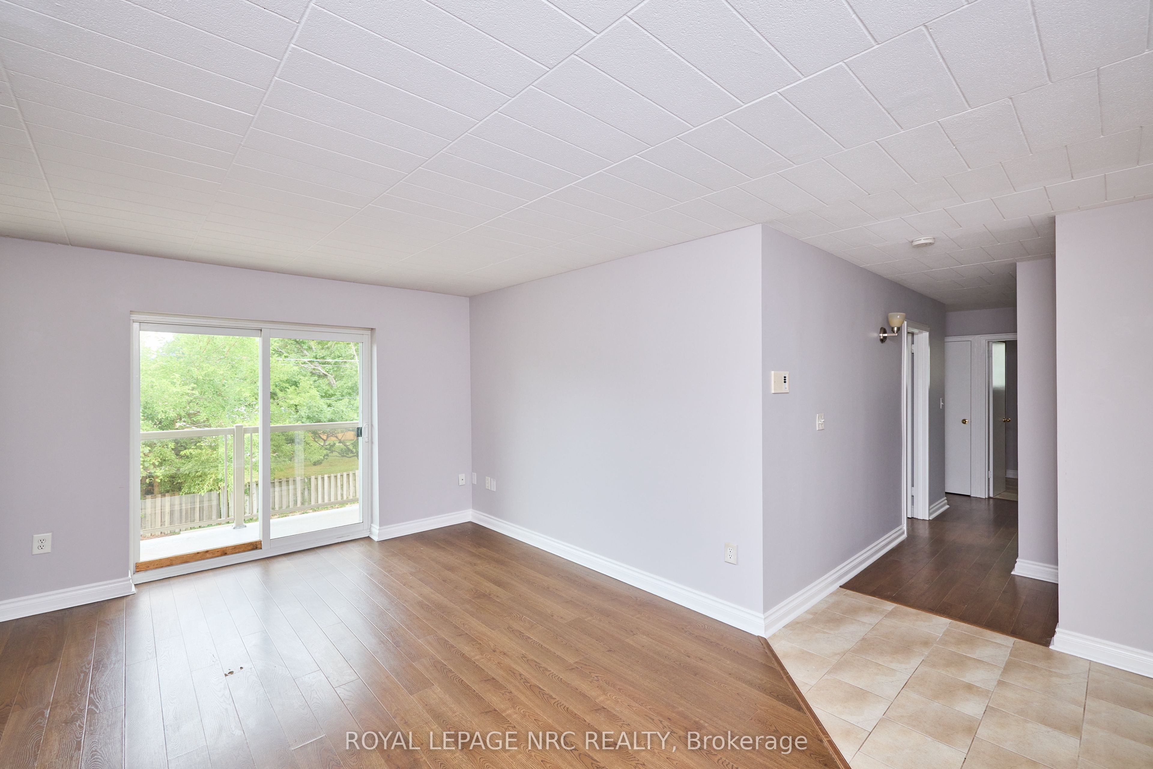 Unit 11 - 98 Woodlawn Road, Welland 3