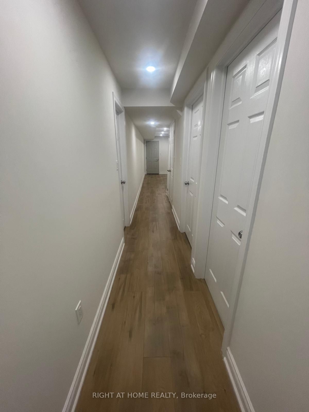 Unit Bsmt - 49 Masters Street, Welland 4