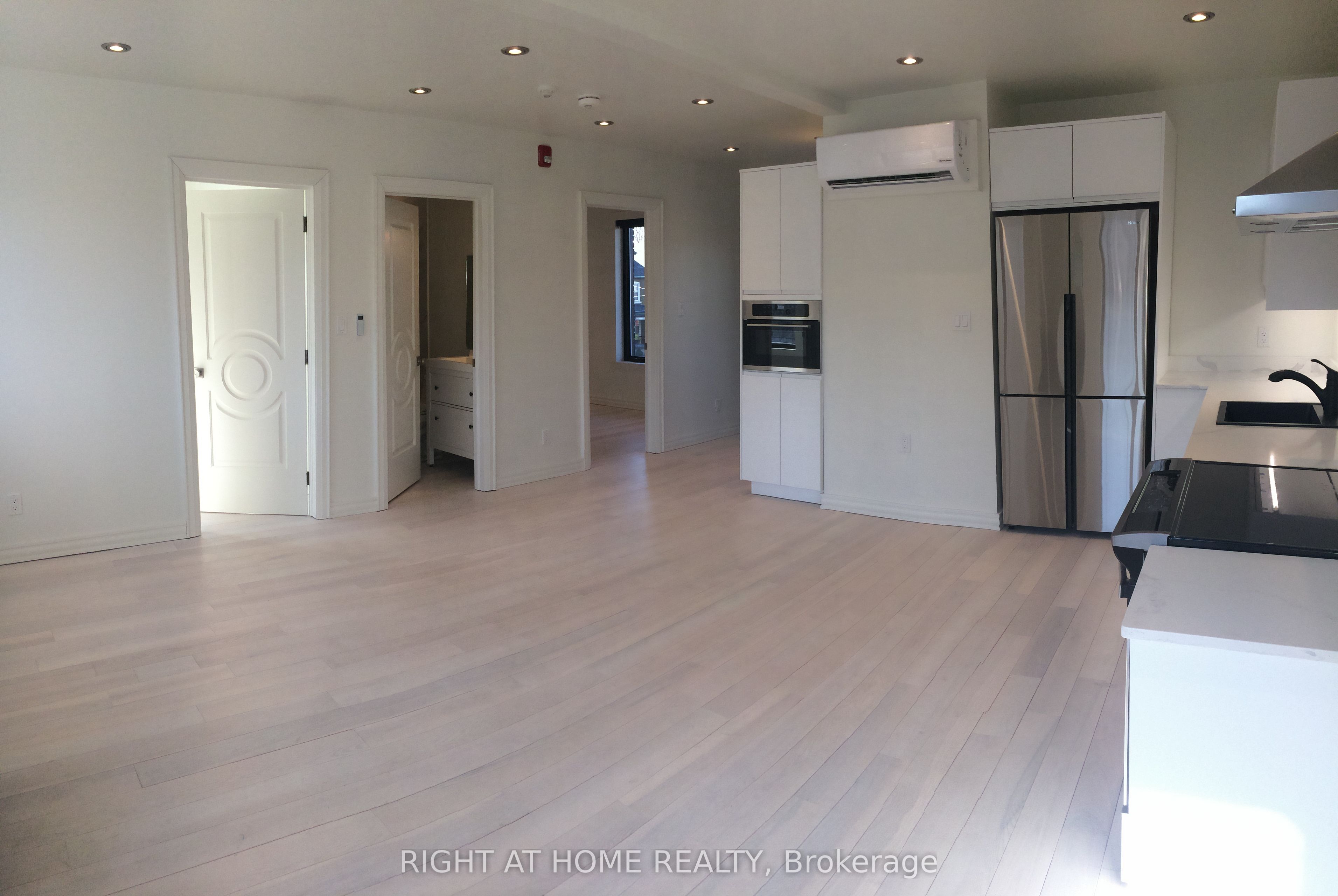 Unit 4 - 843 Main Street E, Hamilton 2