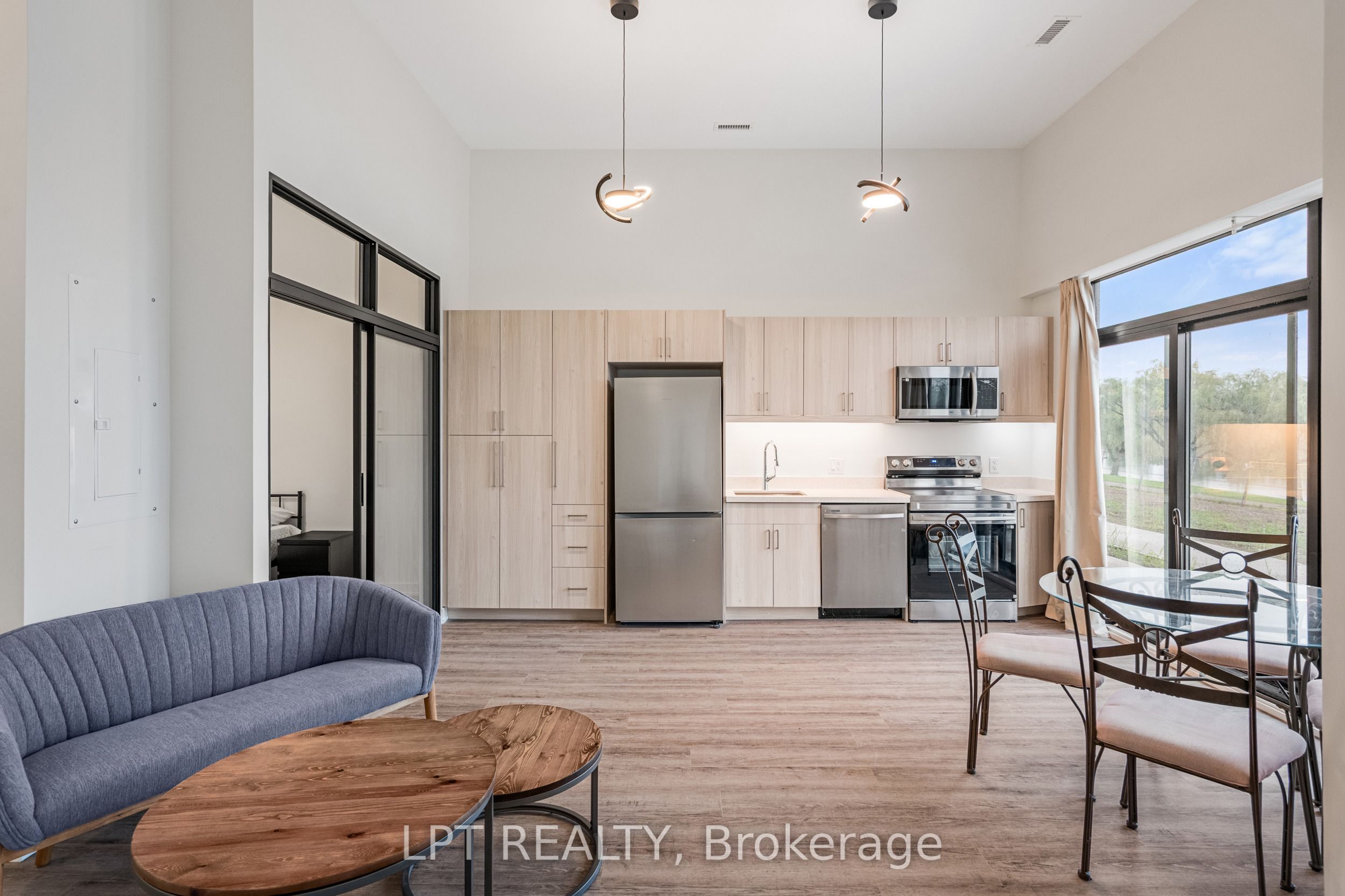 Unit 116 - 350 Prince Charles Drive S, Welland 4