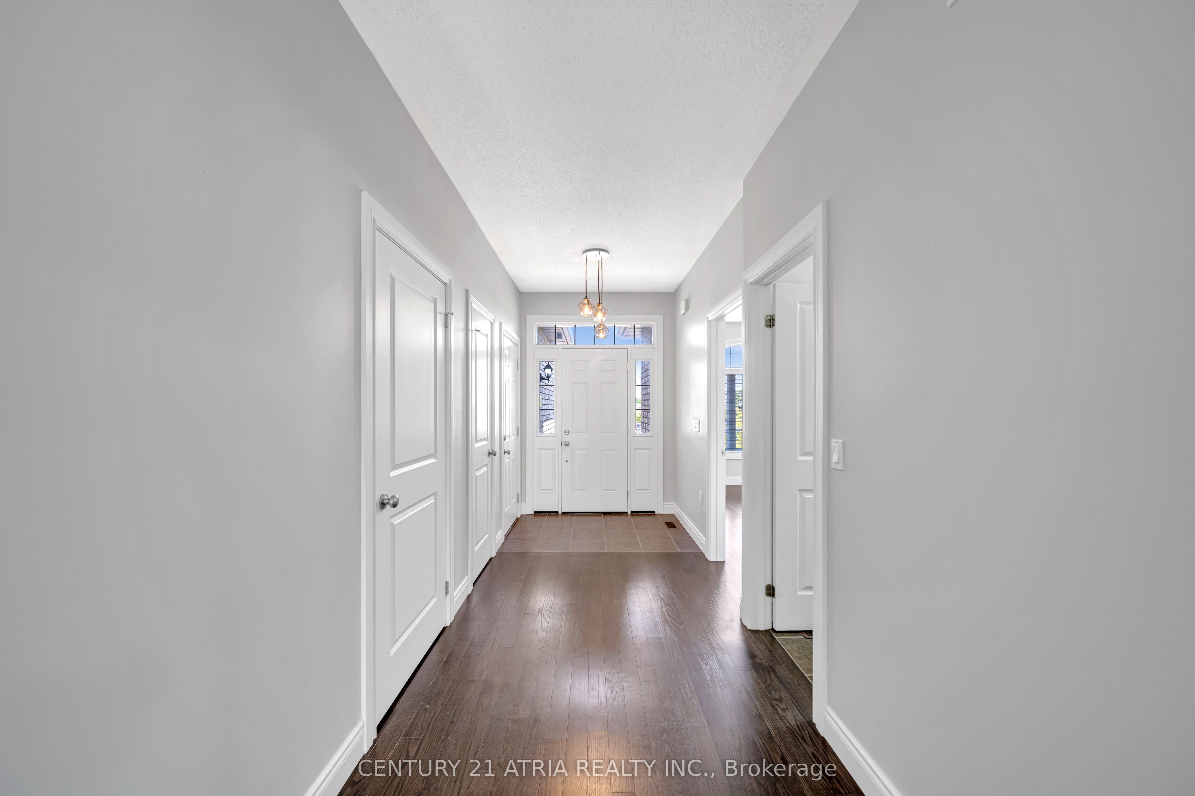 793 Spillsbury Drive, Peterborough 4