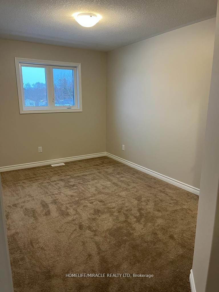231 Heritage Park Drive, Greater Napanee 4