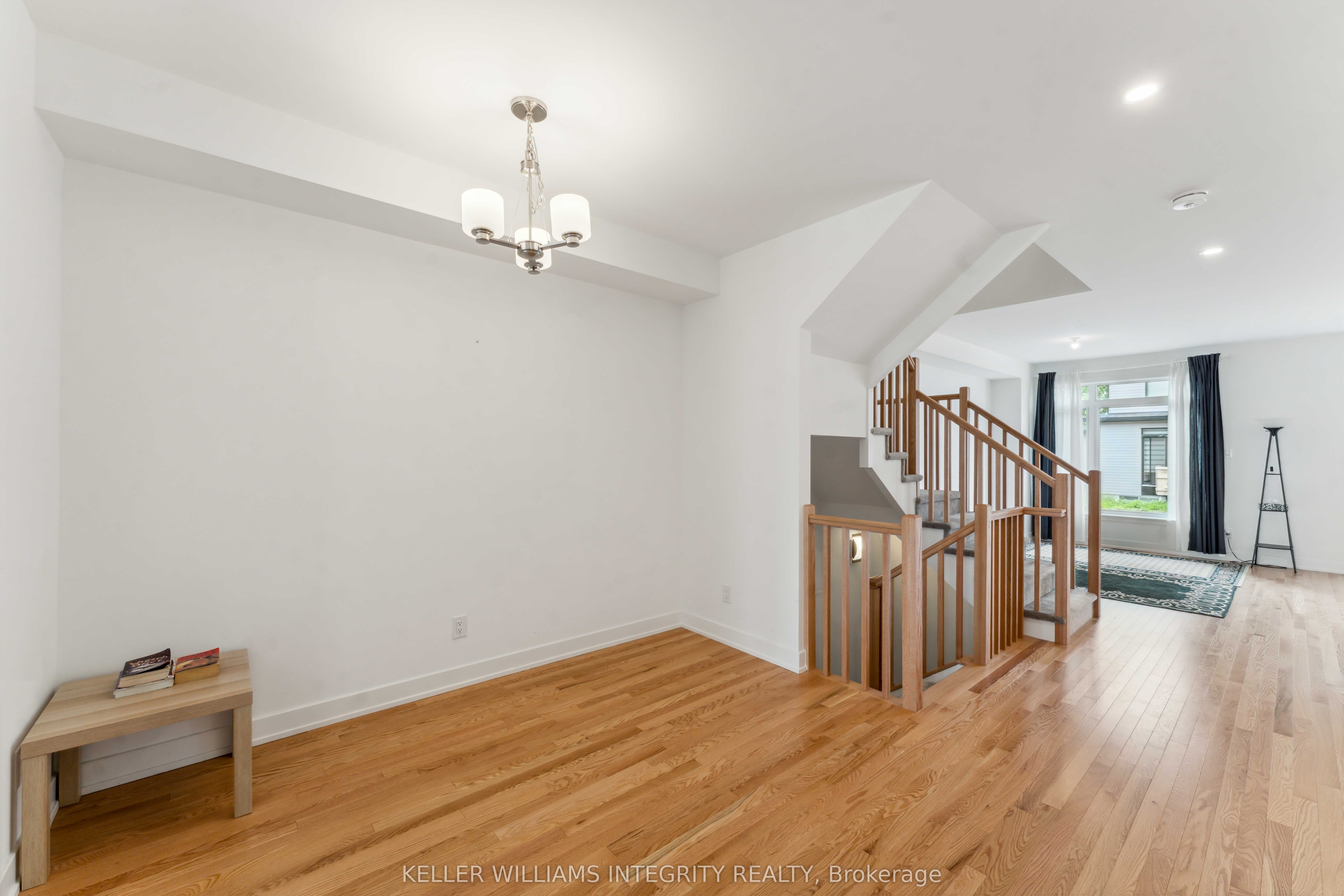 330 Makobe Lane, Orleans-Gloucester 3