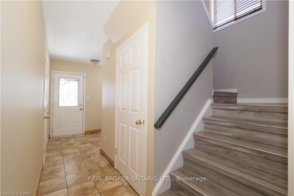 Unit Unit A - 258 Inverhuron Crescent, Waterloo 3