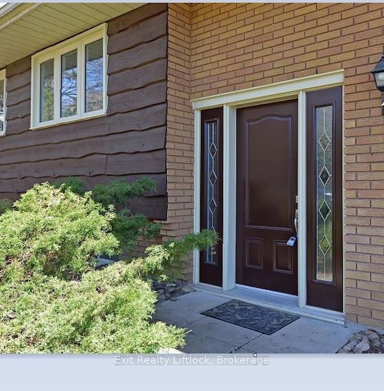 Unit Main Floor - 4 Wallis Drive, Peterborough 3