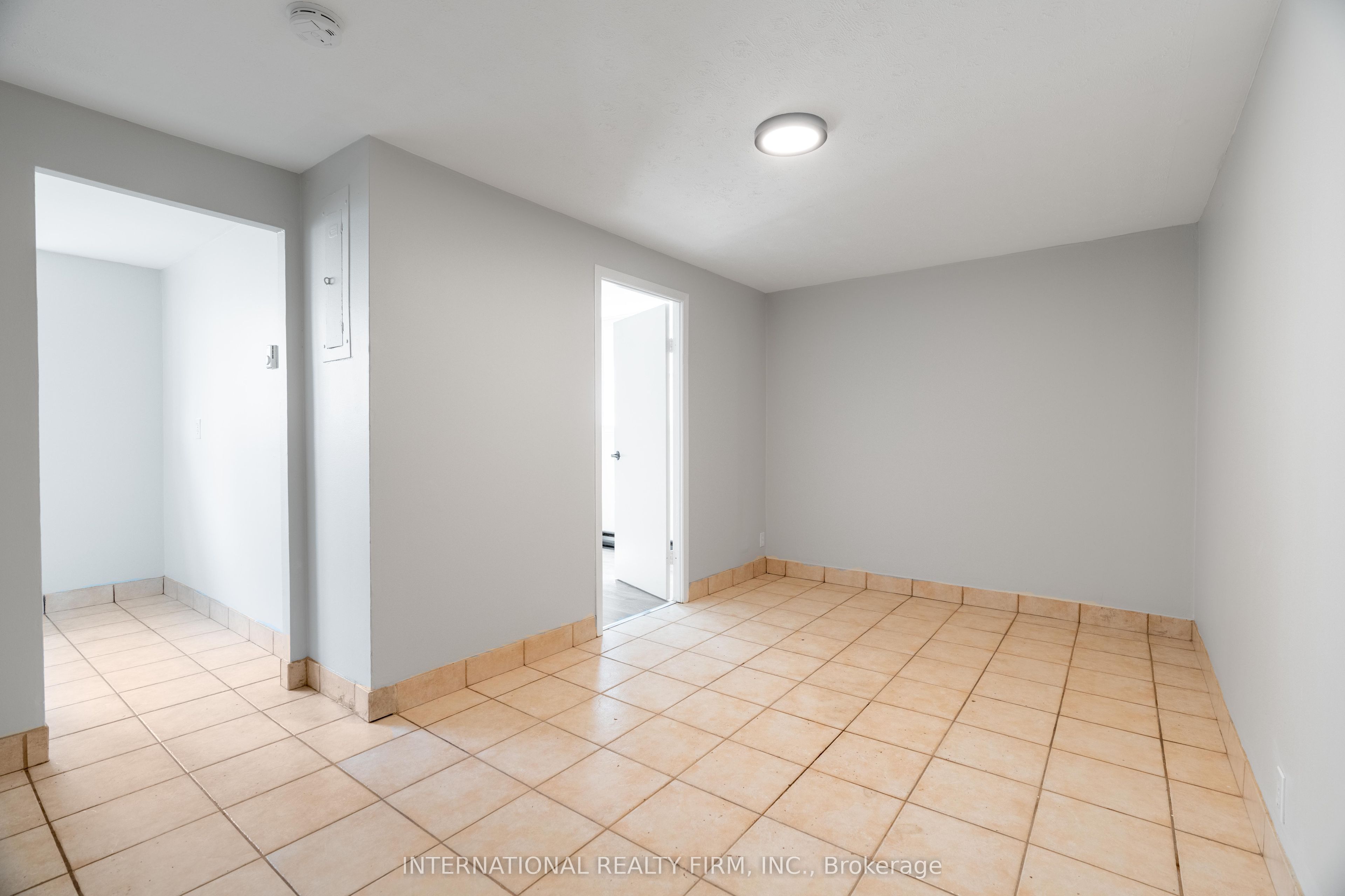 Unit 2 - 24 Brookside Street, London 3