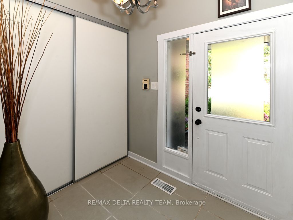 Unit 28 - 6159 Heritage Park Crescent, Orleans-Gloucester 3