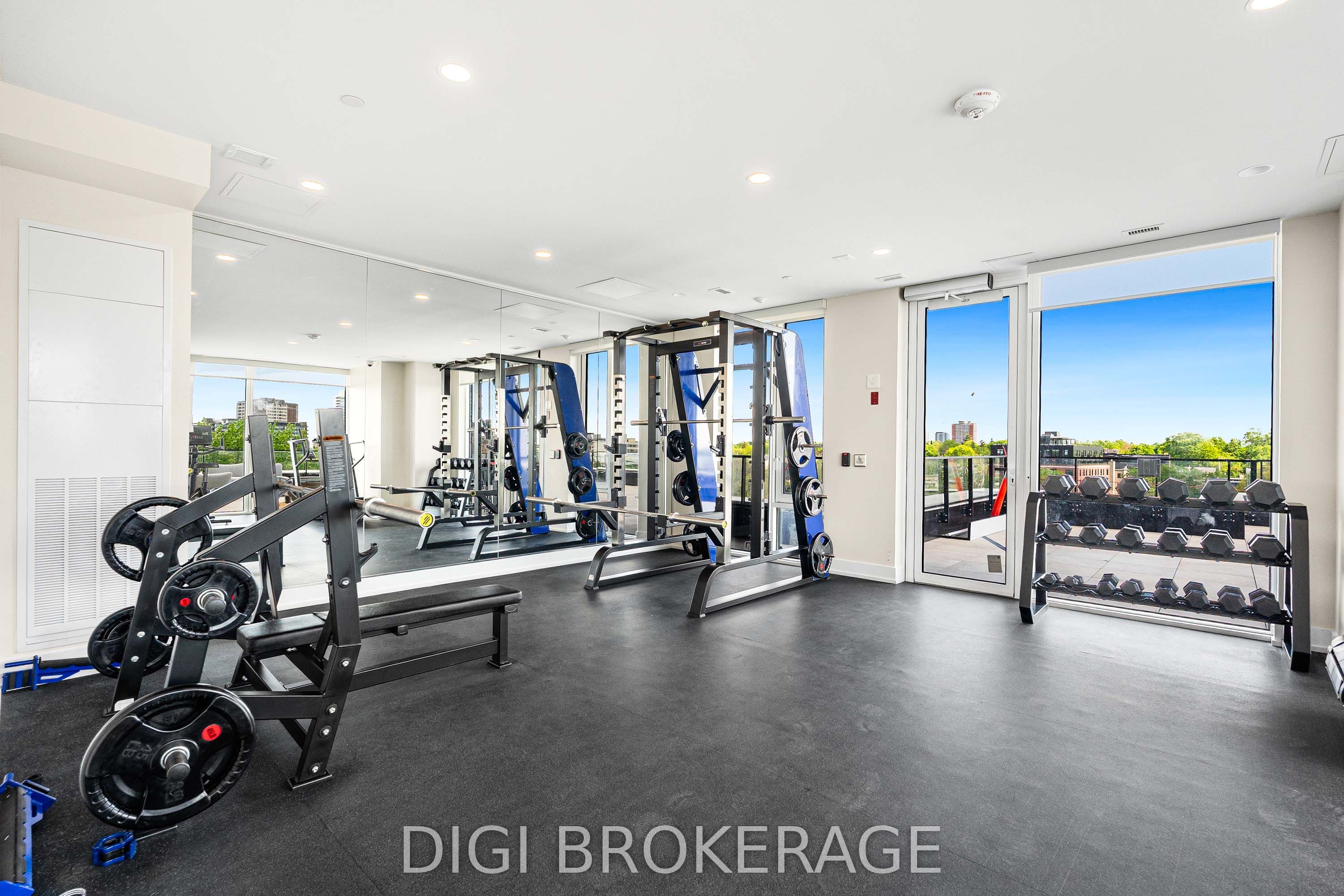 Unit 604 - 2070 Scott Street, Ottawa 3