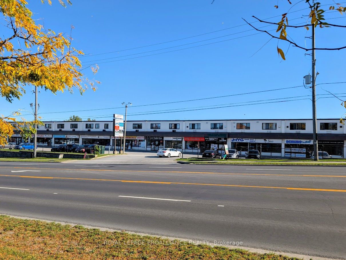 Unit 27 - 1837 Lansdowne Street W, Peterborough 1